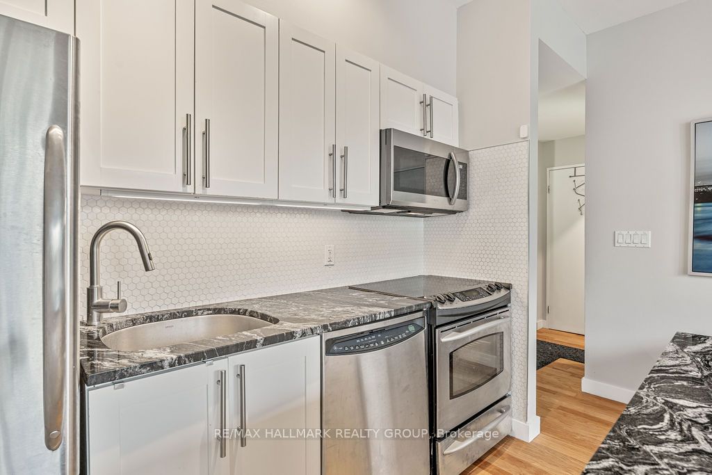 383 Cumberland St Property Photo 14