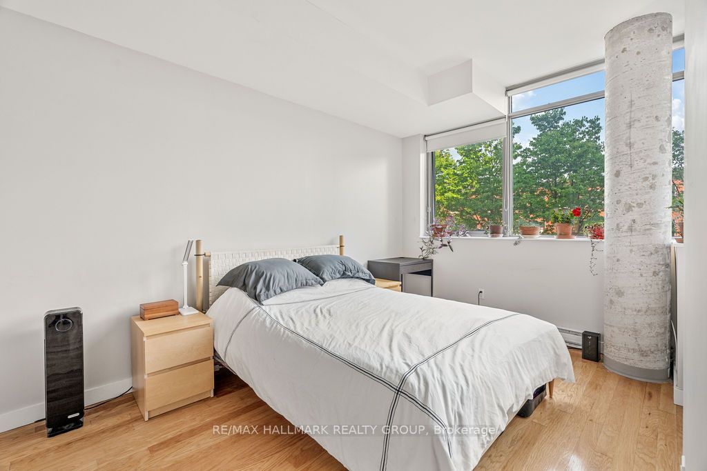 383 Cumberland St Property Photo 16