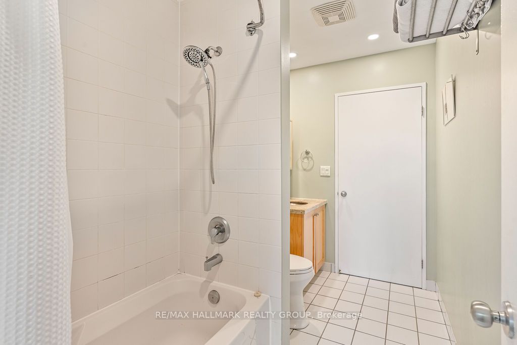 383 Cumberland St Property Photo 20