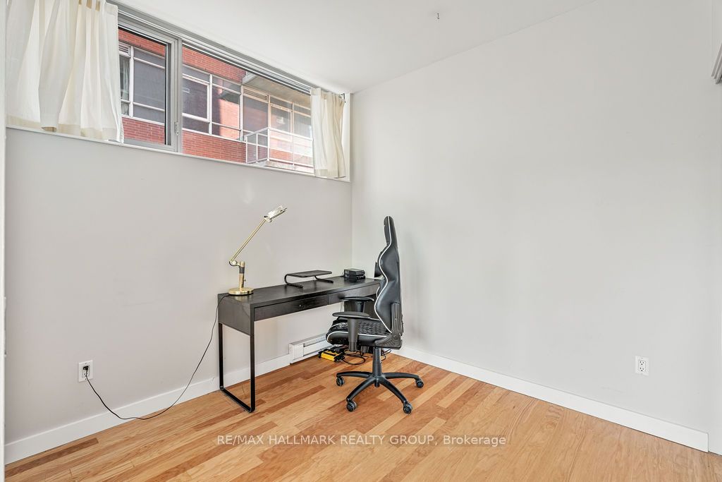 383 Cumberland St Property Photo 23