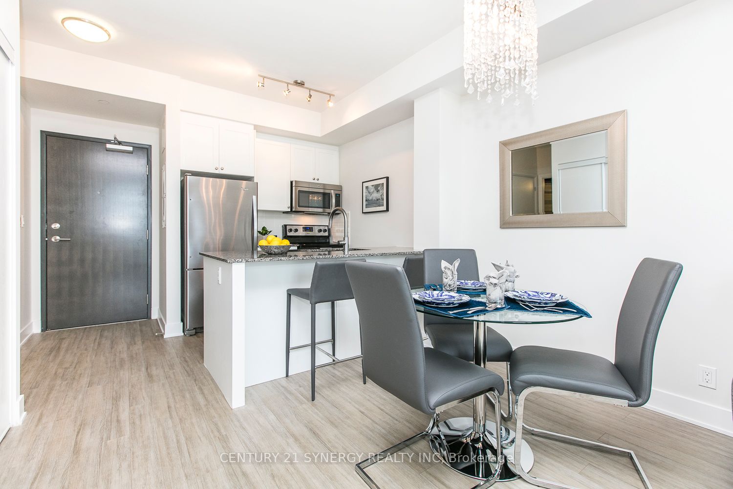 118 Holmwood Ave Property Photo 10