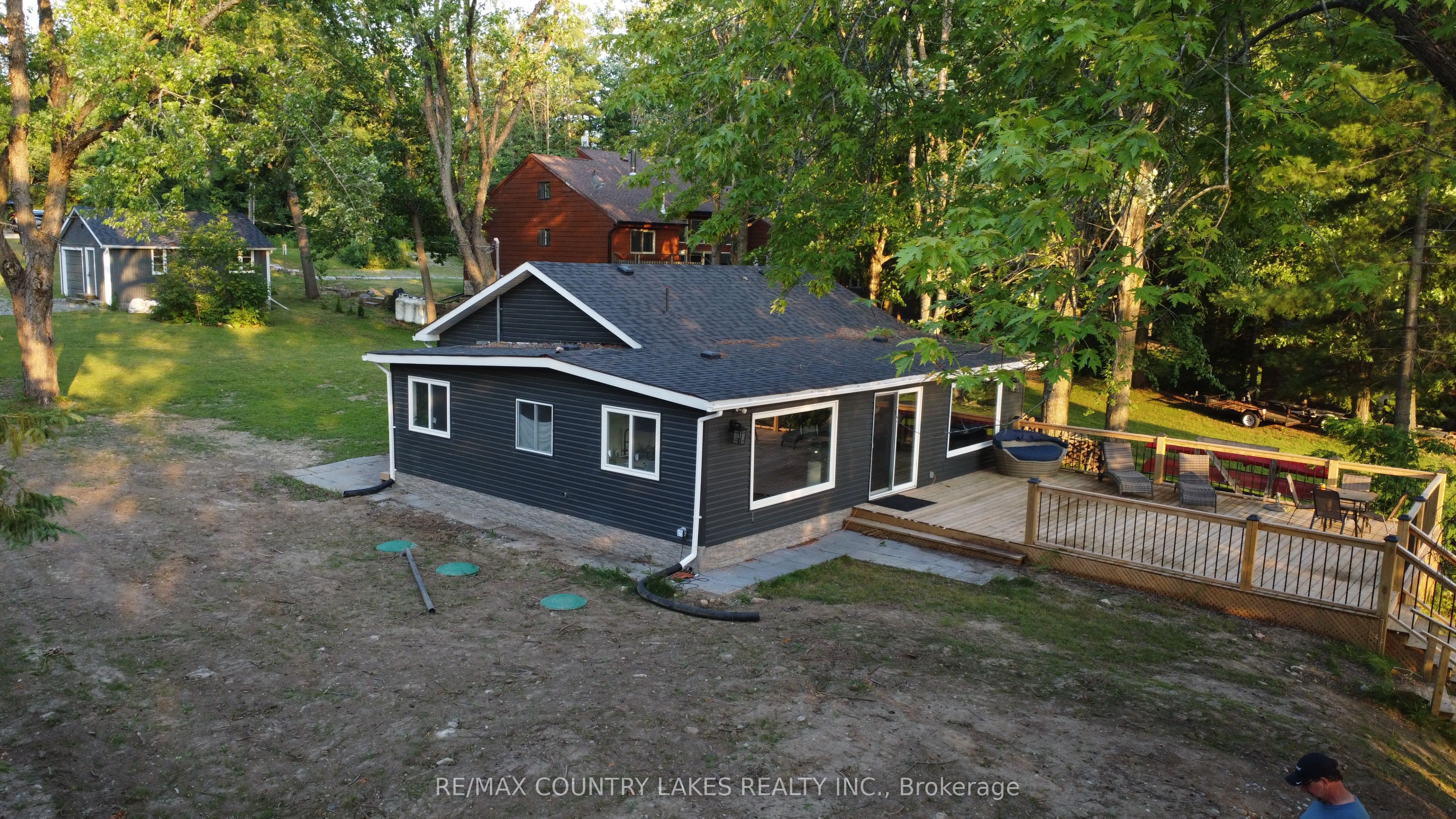 10 Rockside Lane Property Photo 22