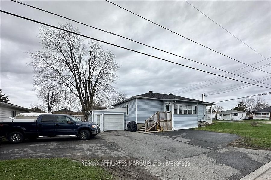 346 Thirteenth Street Property Photo 2