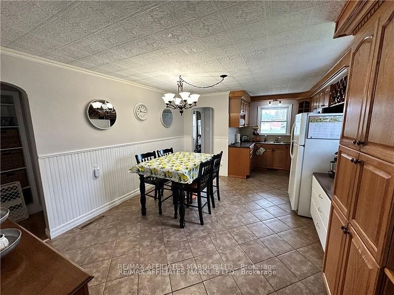 346 Thirteenth Street Property Photo 5