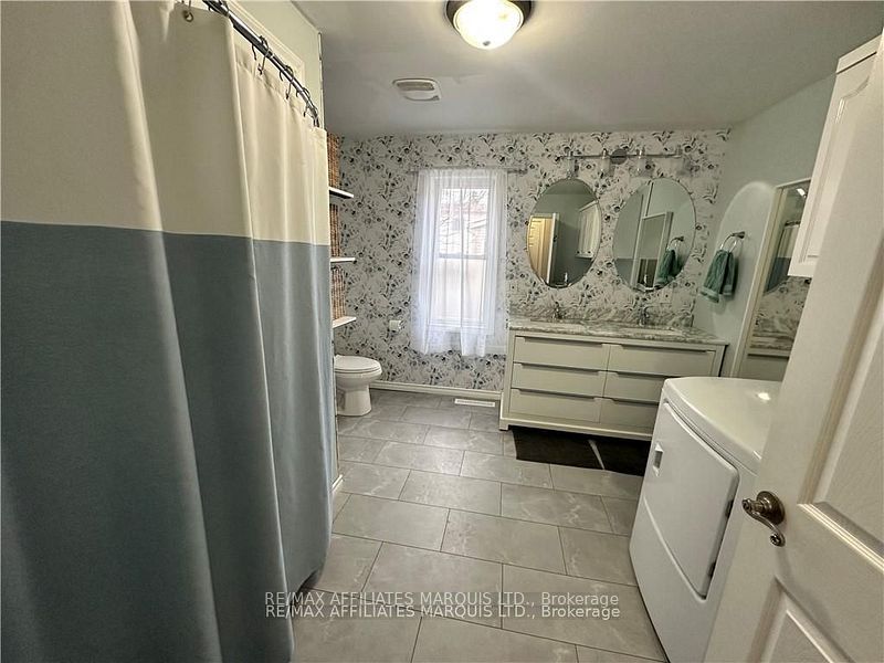 346 Thirteenth Street Property Photo 8