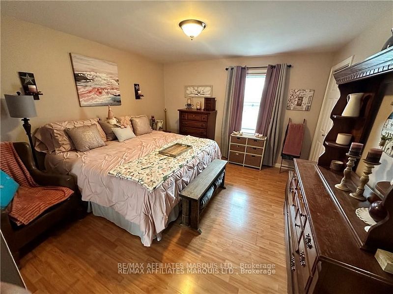 346 Thirteenth Street Property Photo 10