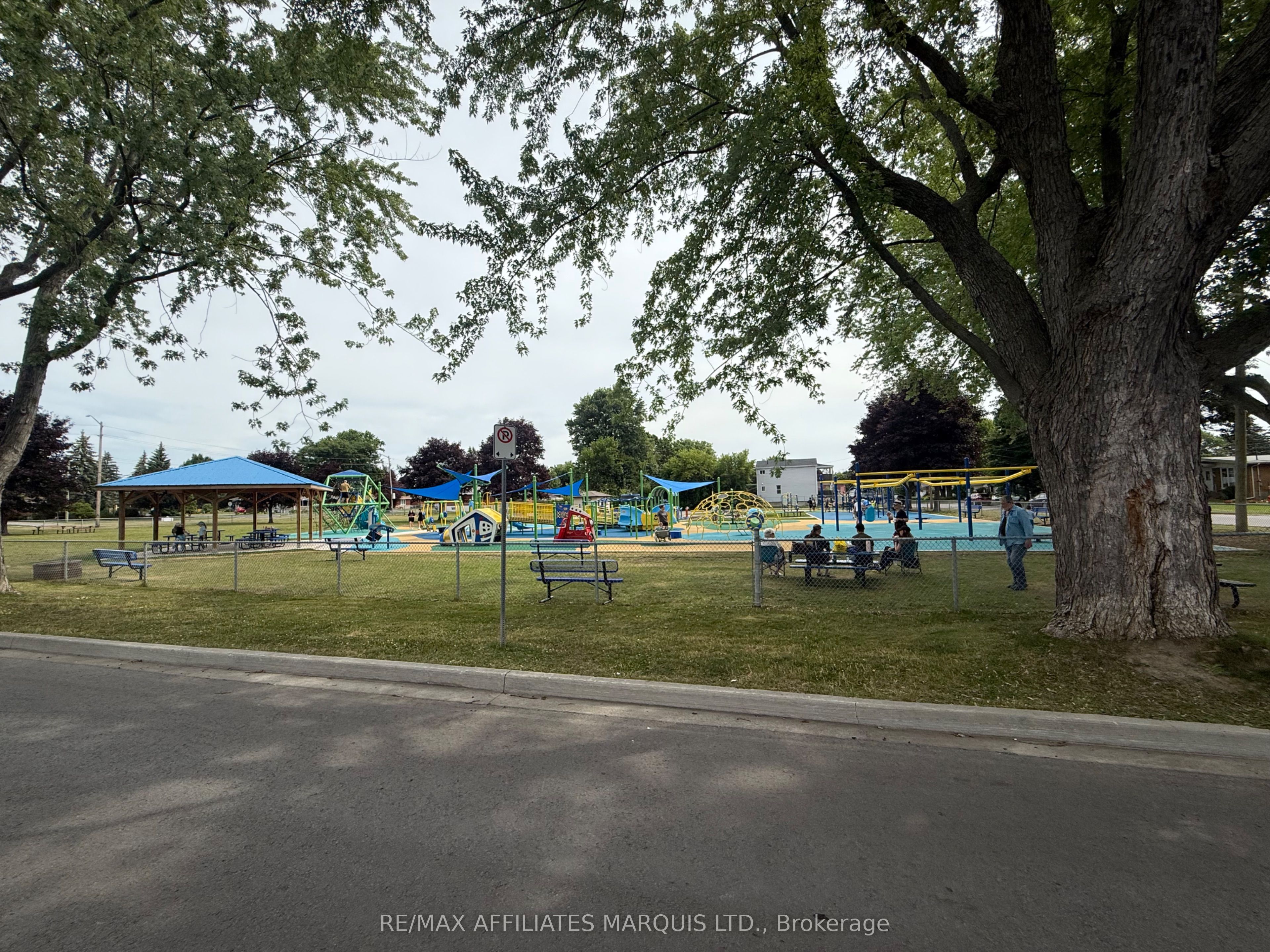 346 Thirteenth Street Property Photo 18
