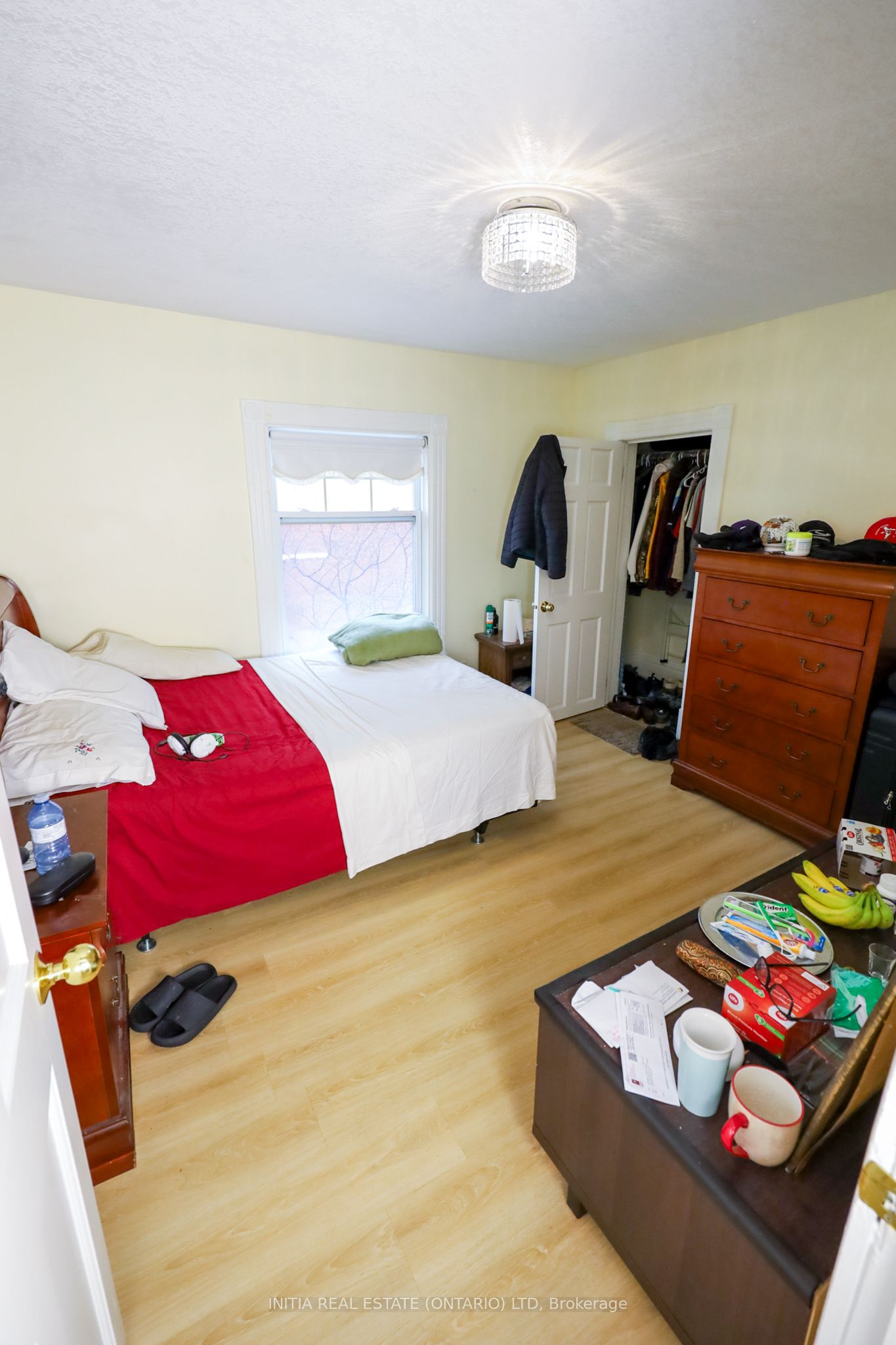 552 Adelaide Street N Property Photo 24