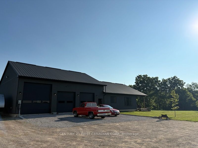 2102 Cameron Rd Property Photo 2