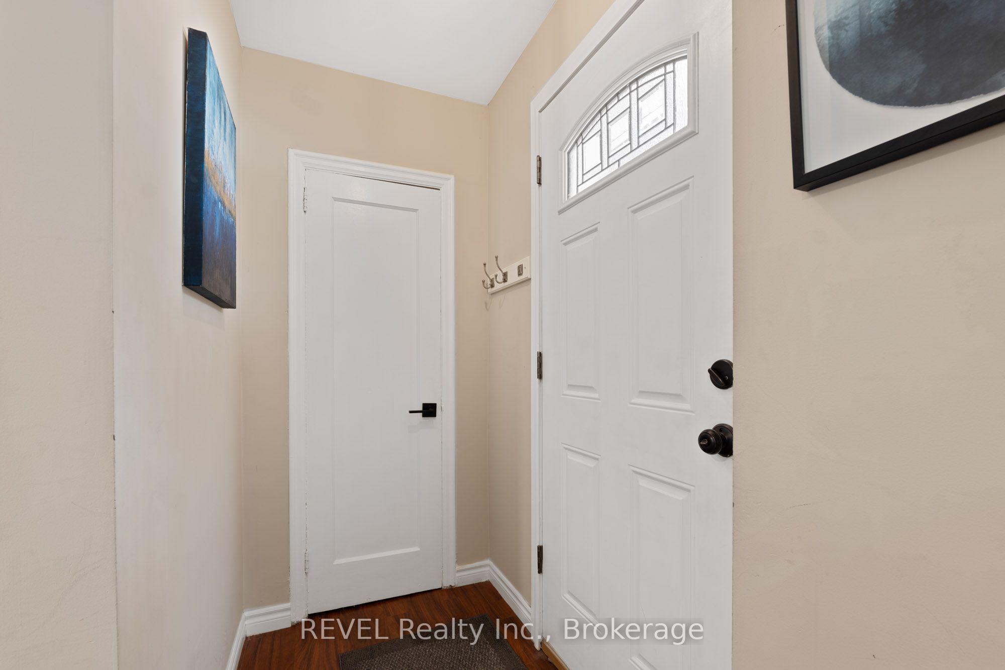 191 Auburn Ave Property Photo 2