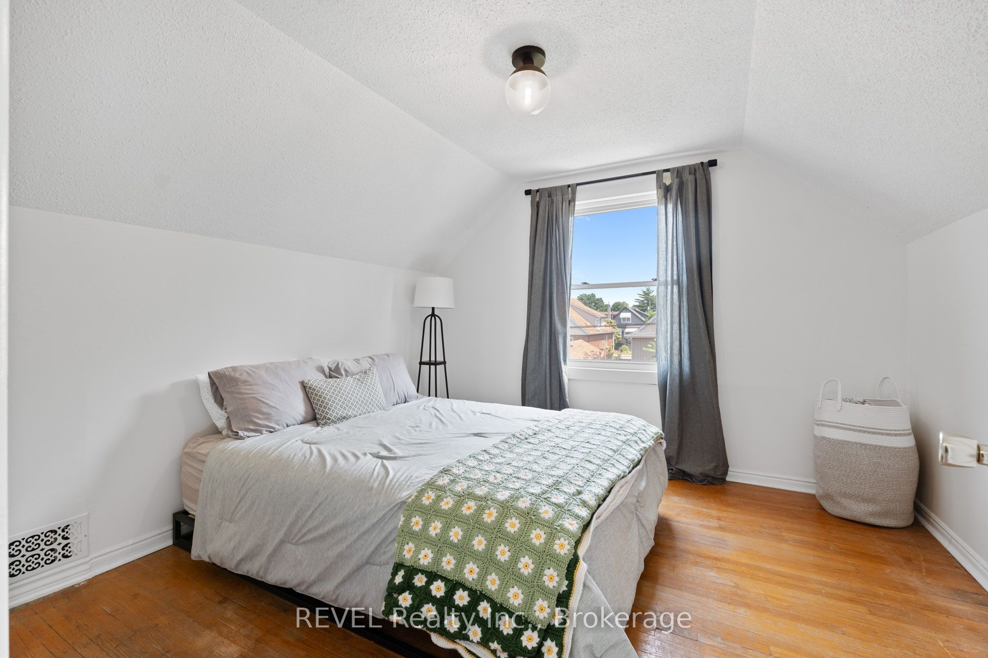 191 Auburn Avenue Property Photo 13