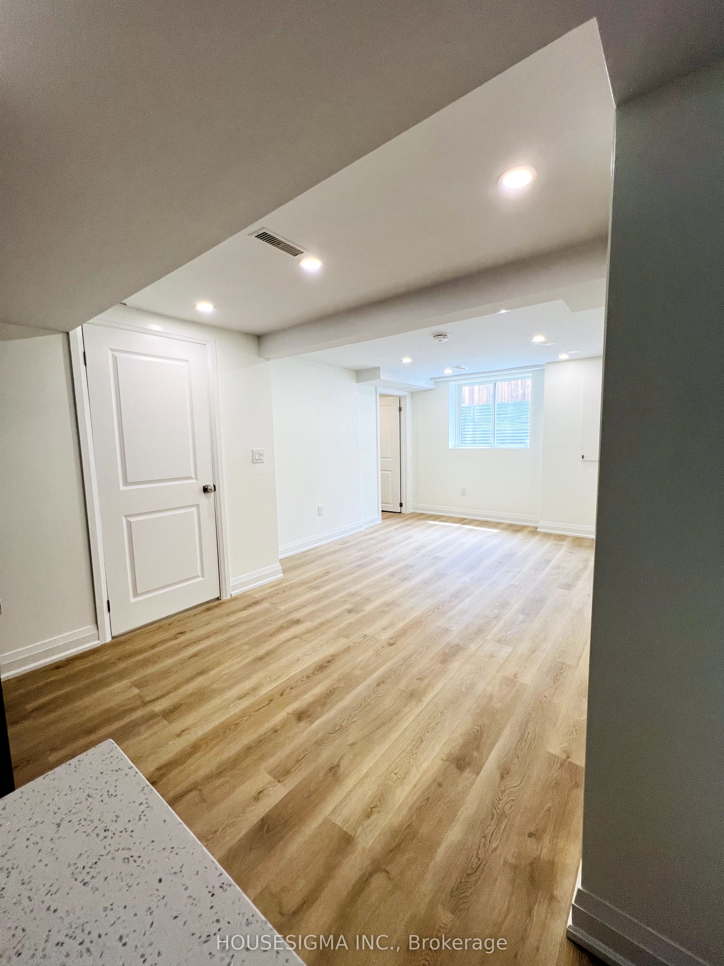 #lower - 120 Dorchester Boulevard Property Photo 2