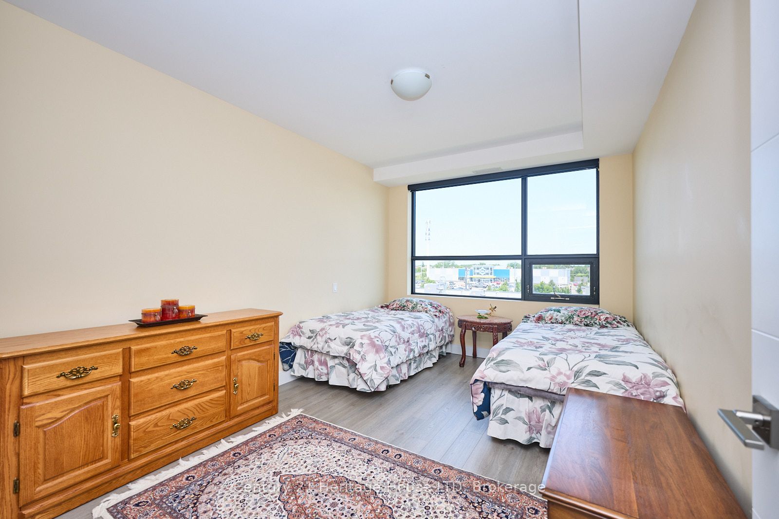 300g Fourth Avenue 304 Property Photo 16