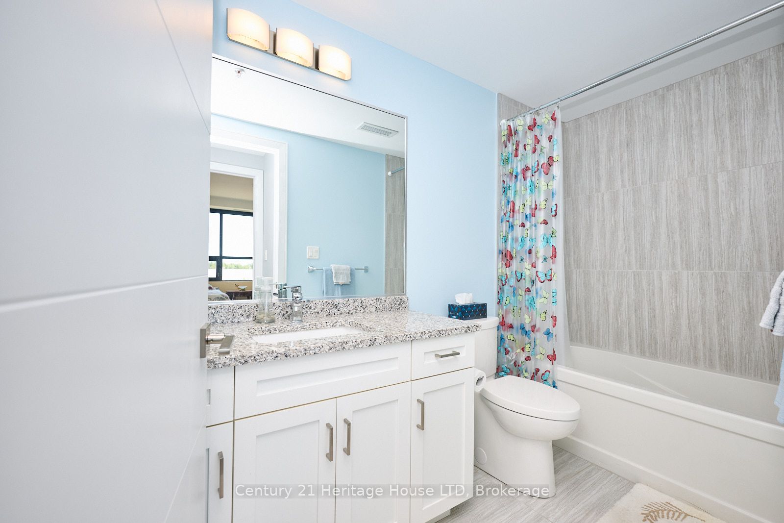 300g Fourth Avenue 304 Property Photo 18