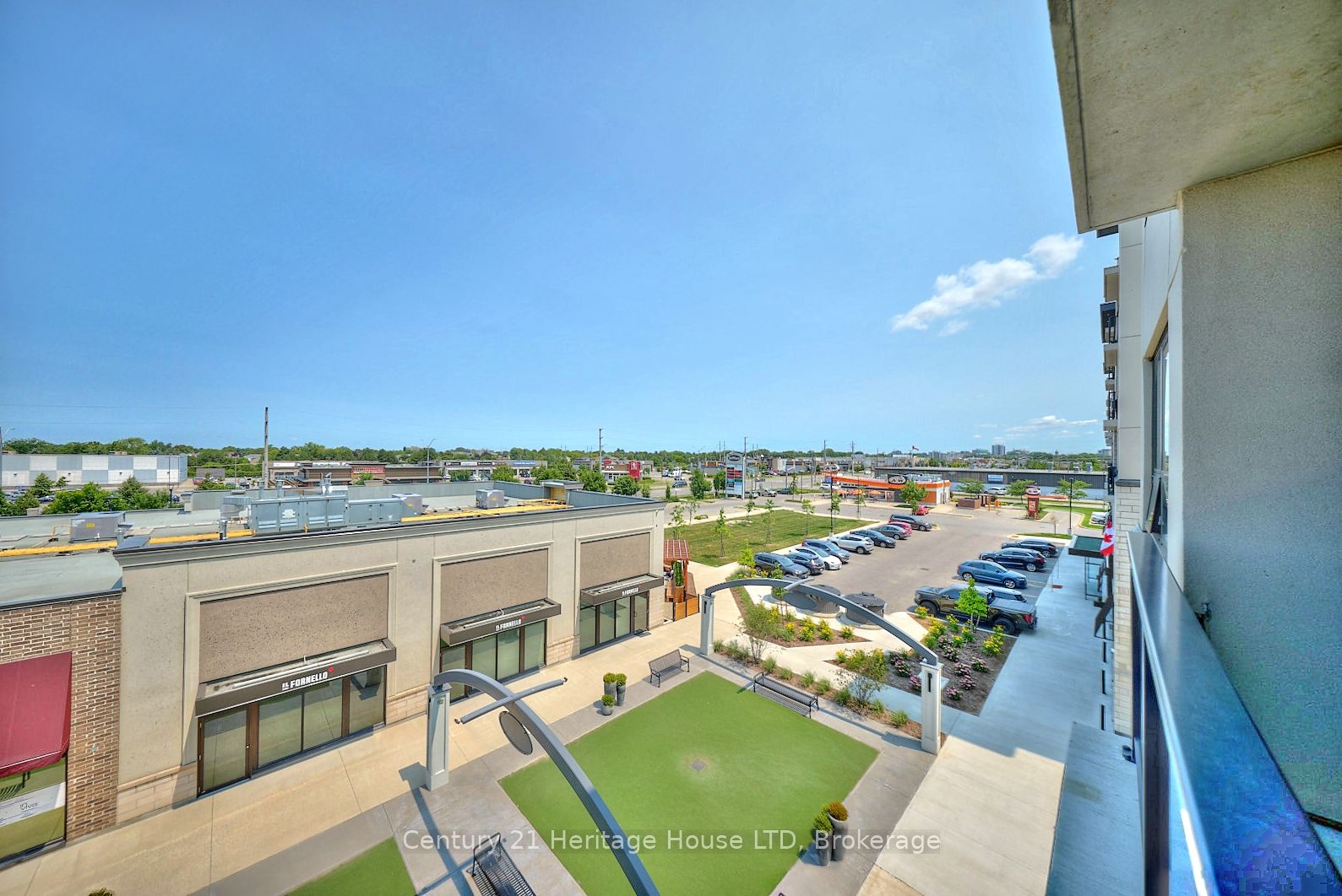 300g Fourth Avenue 304 Property Photo 29