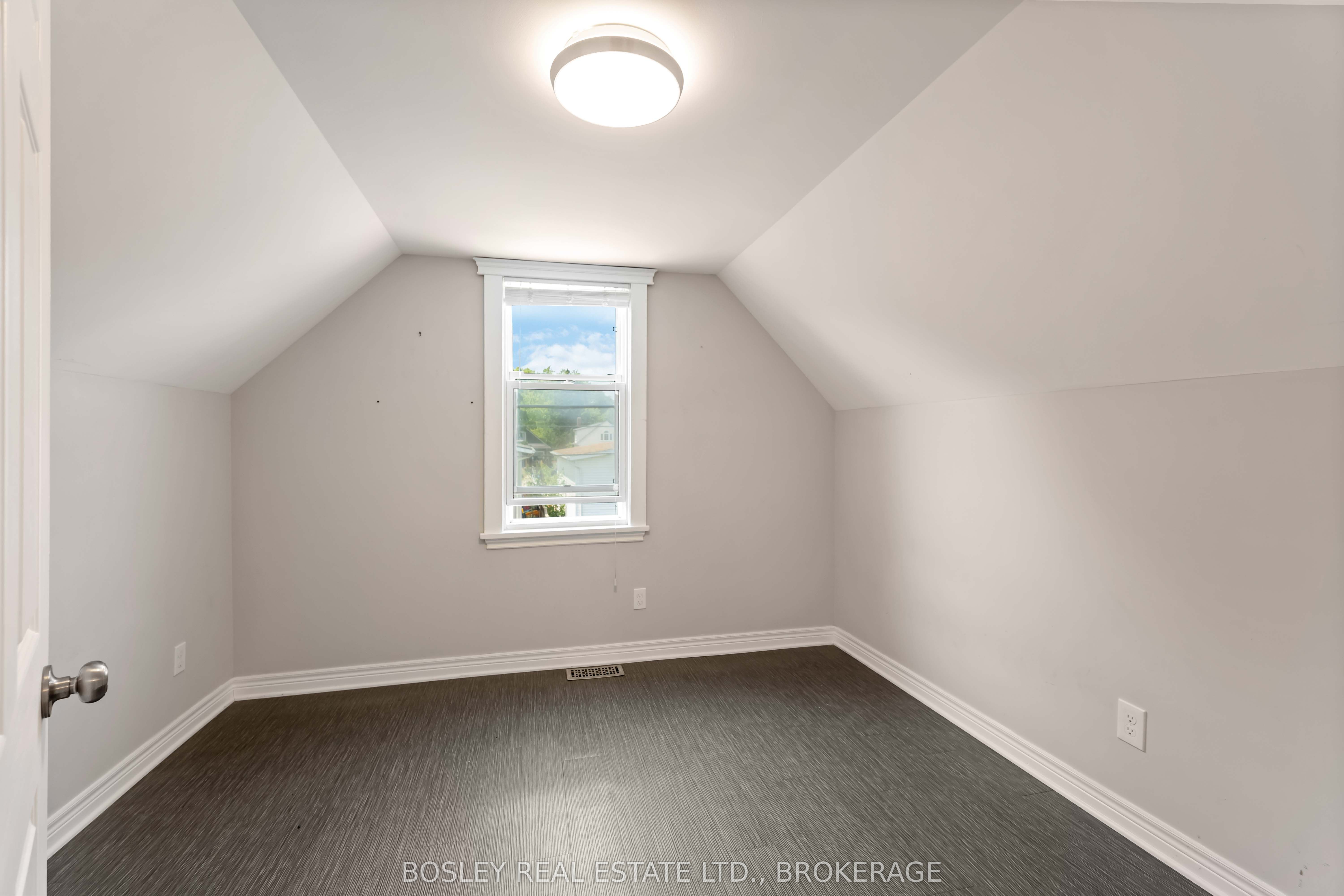 29 Mildred Avenue Property Photo 26
