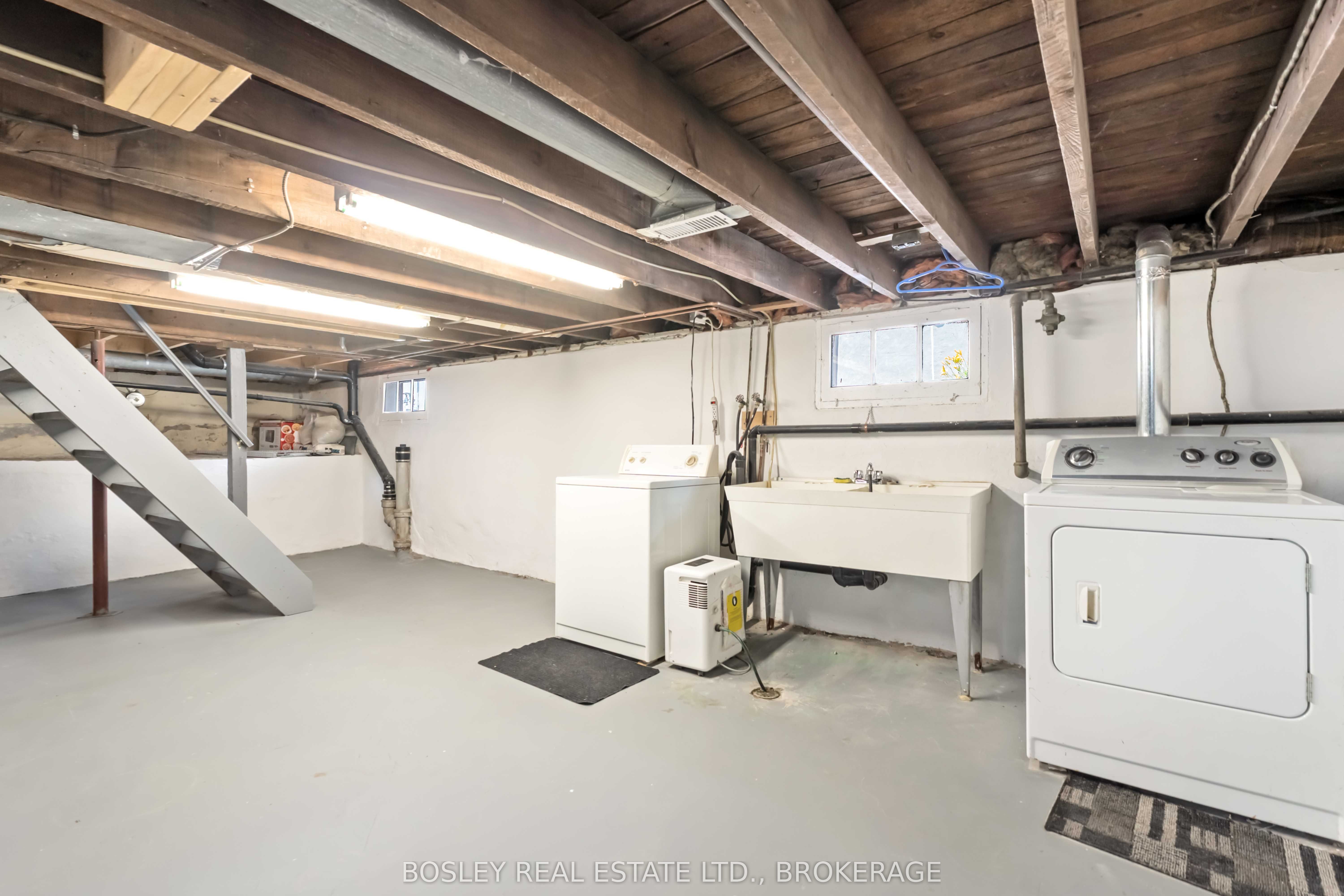 29 Mildred Avenue Property Photo 32