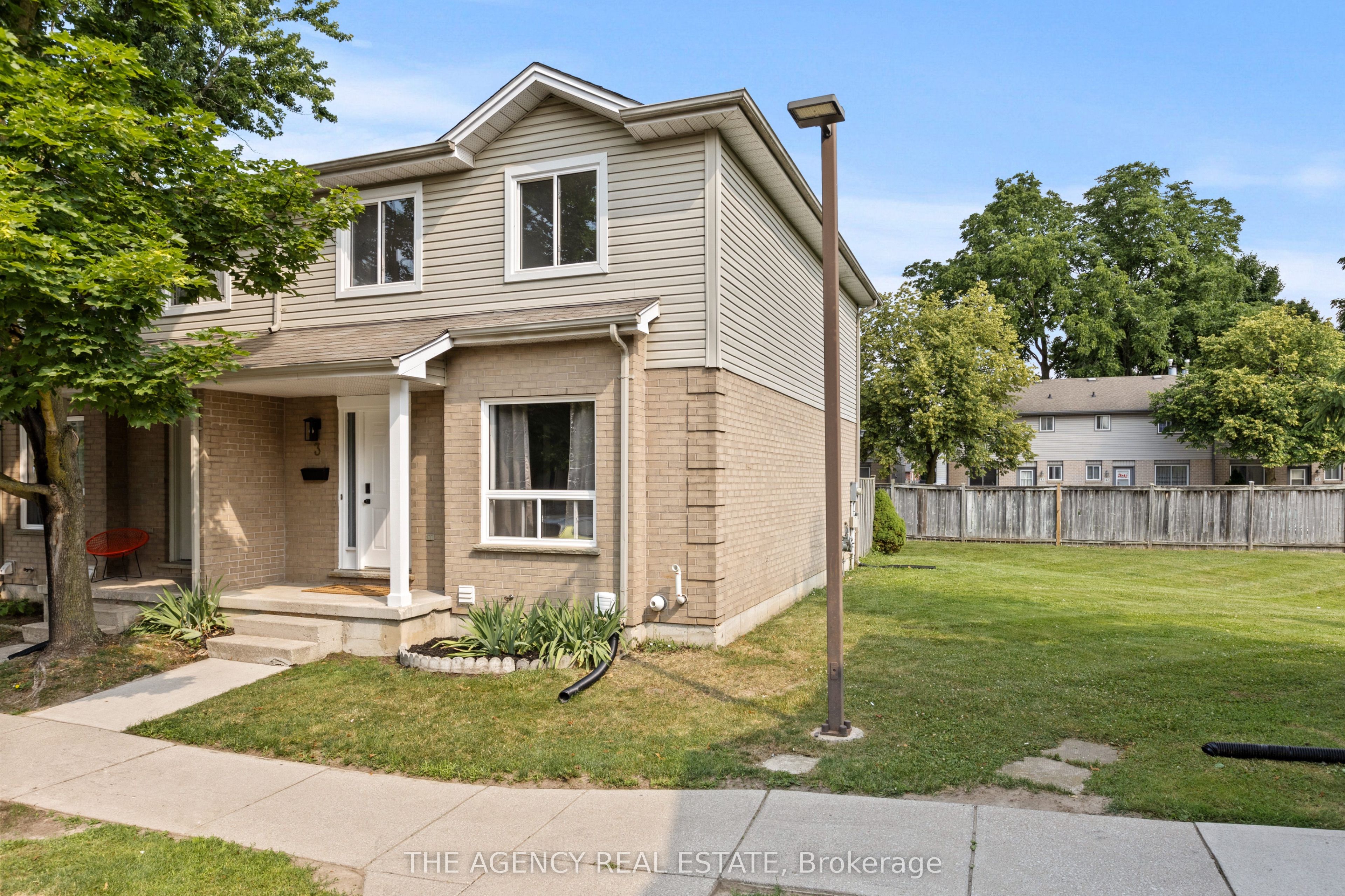 #3 - 484 Third Street Property Photo 1
