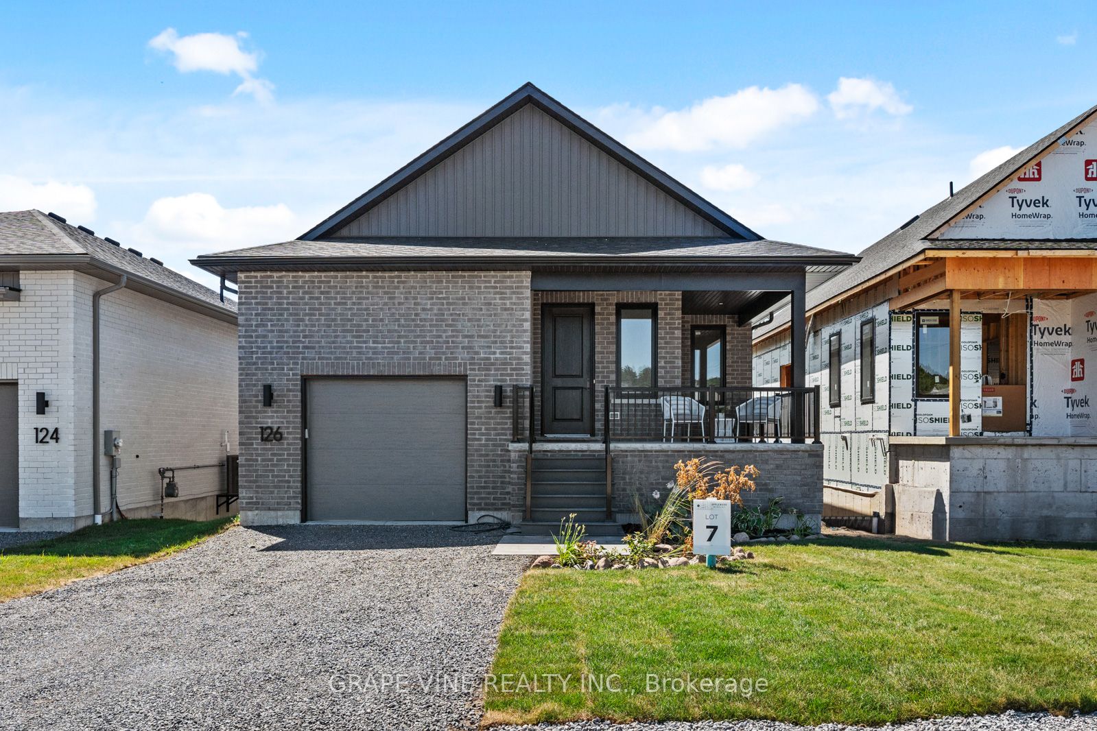 126 Royal Gala Drive Property Photo 1