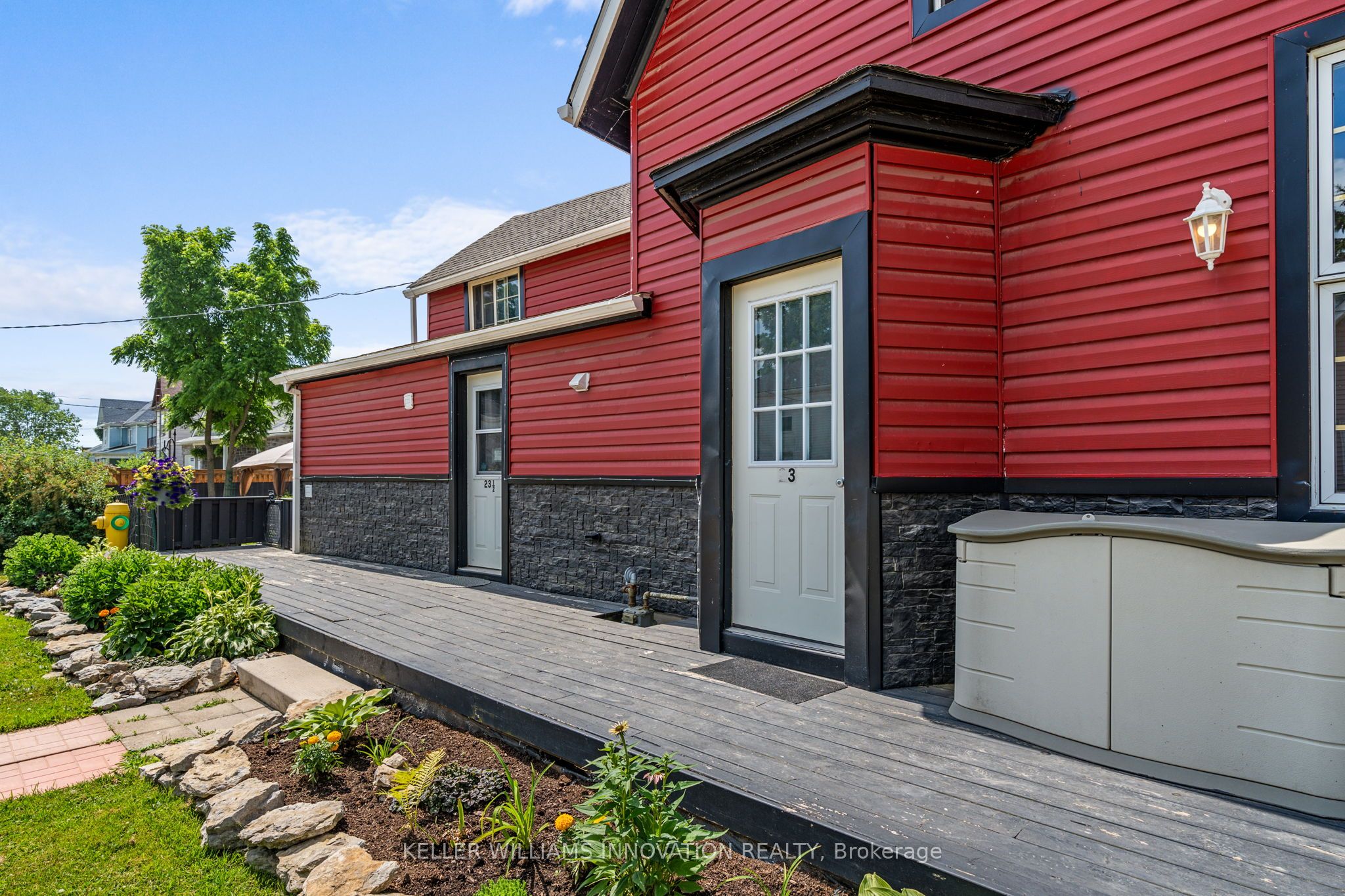 23 Railway Street Property Photo 3