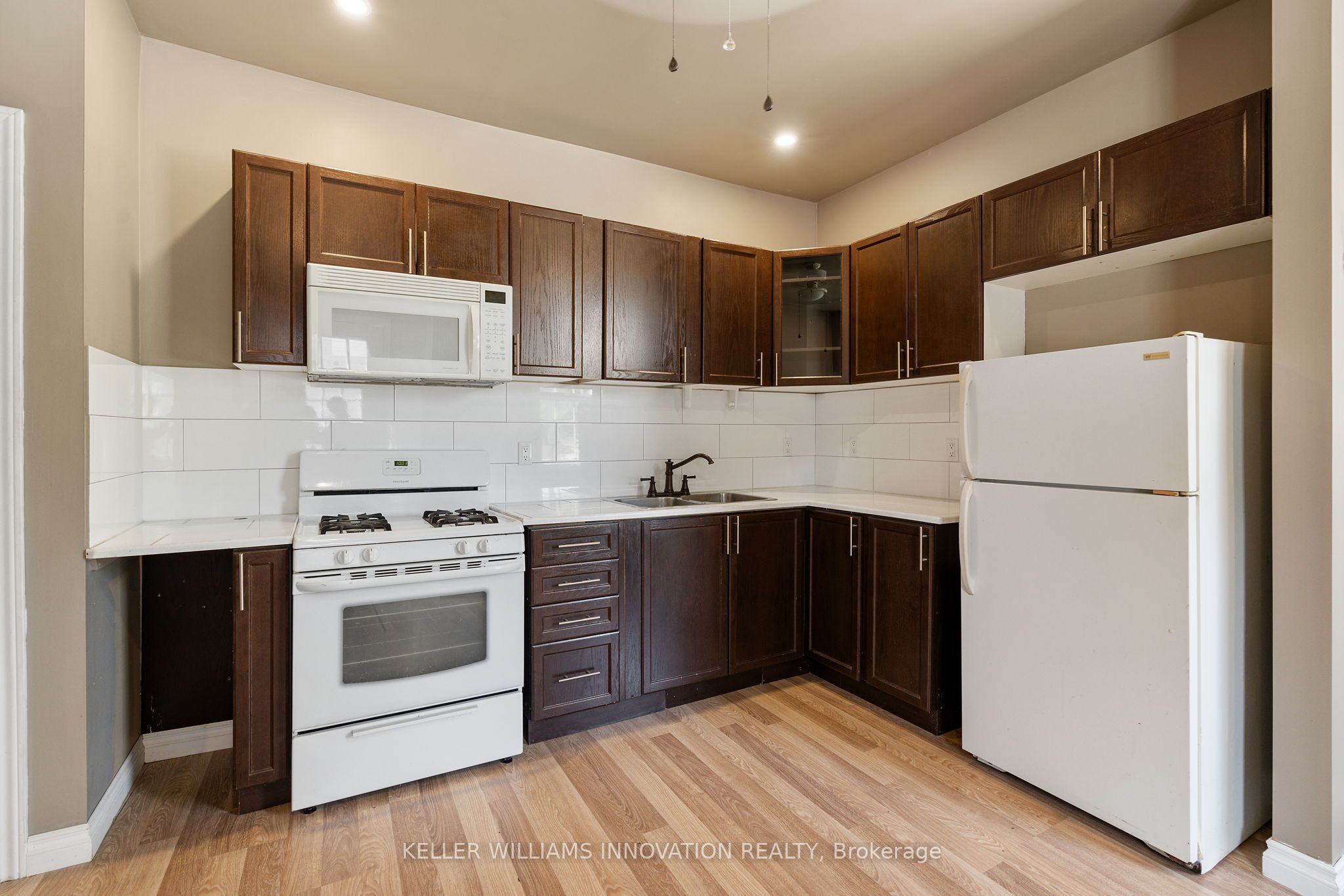 23 Railway Street Property Photo 13