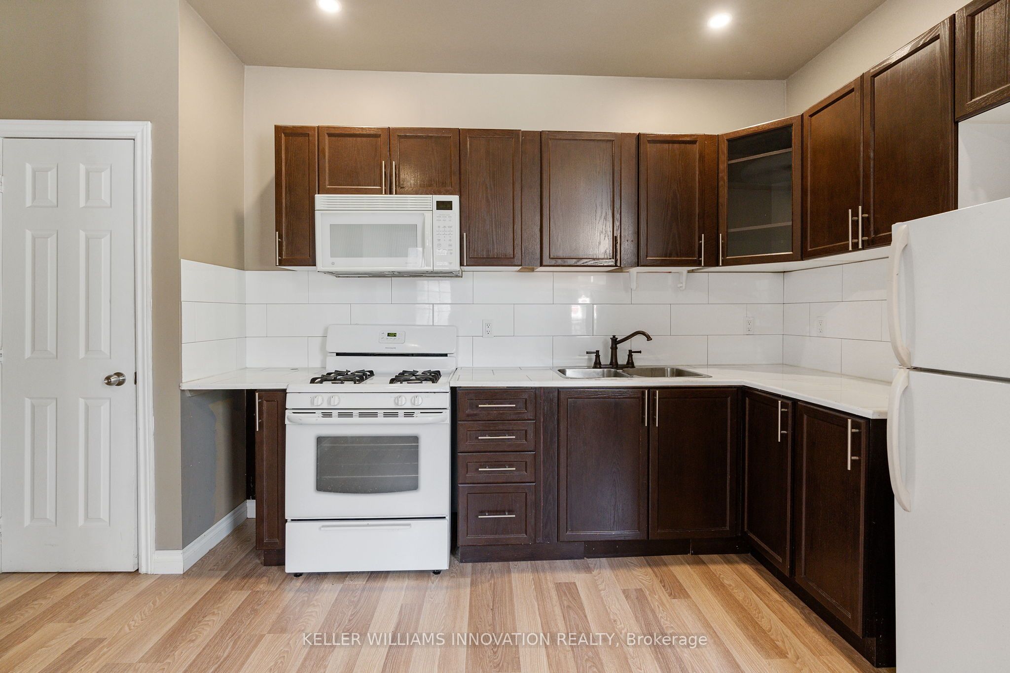 23 Railway Street Property Photo 14