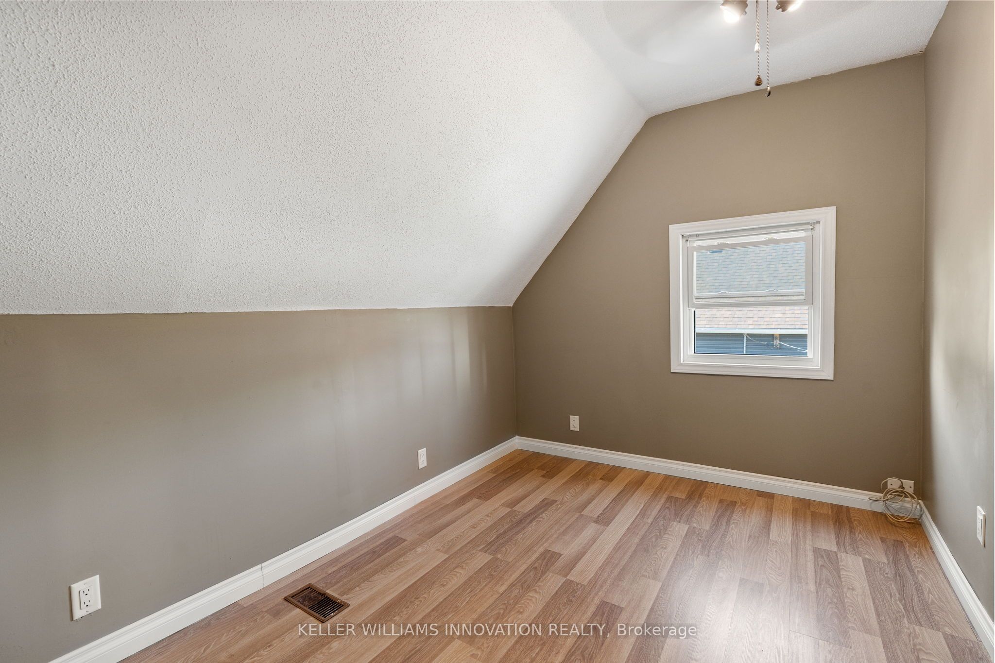 23 Railway Street Property Photo 22