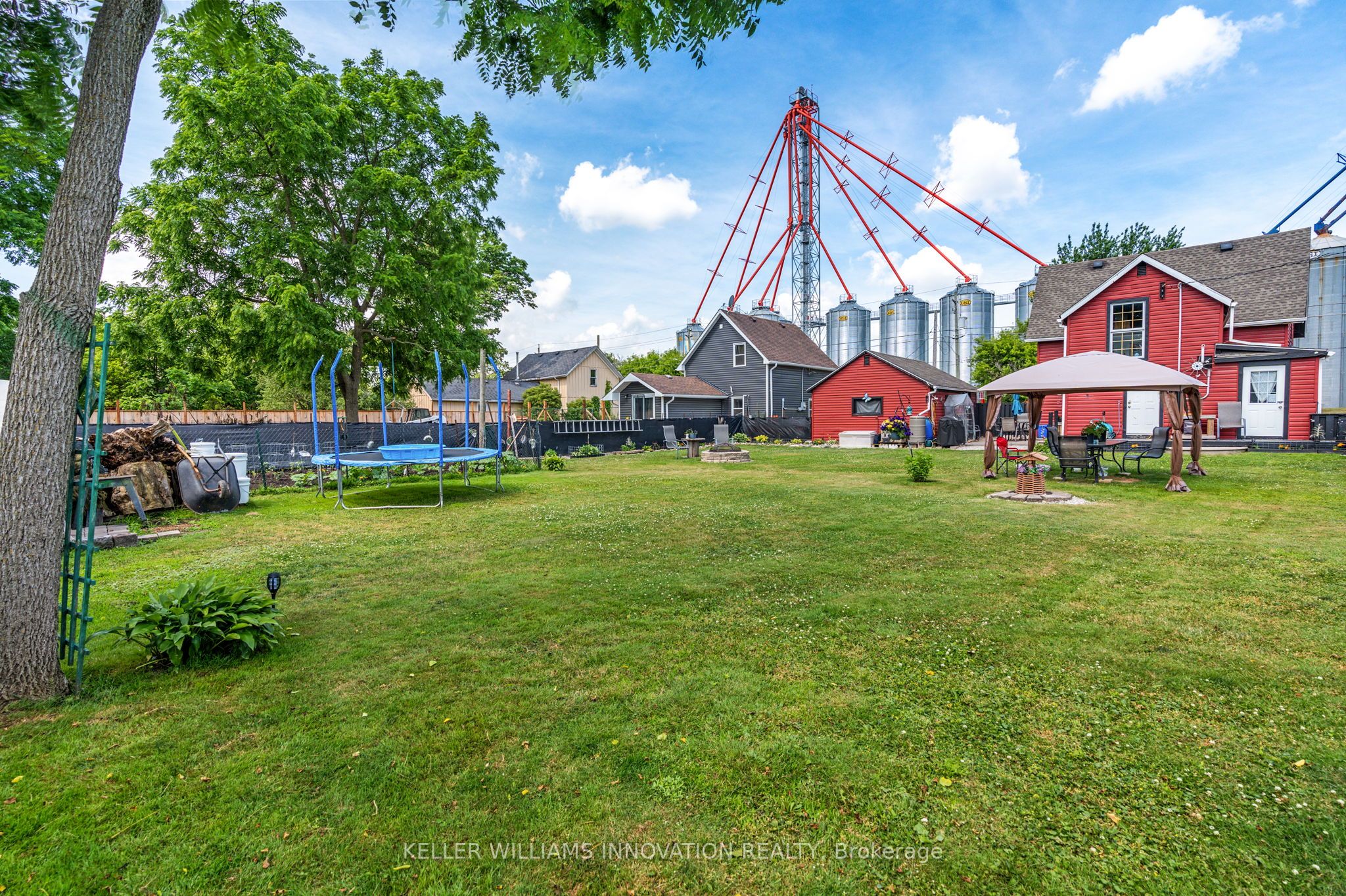 23 Railway Street Property Photo 31