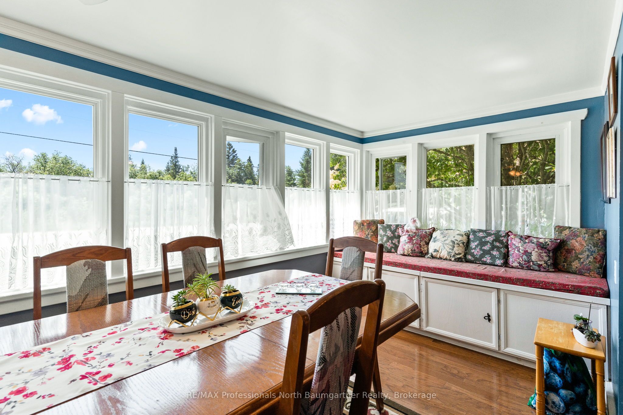 4745 Gelert Road Property Photo 8