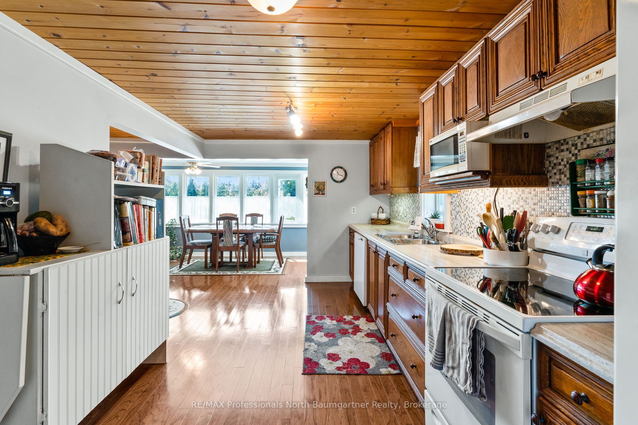 4745 Gelert Road Property Photo 21