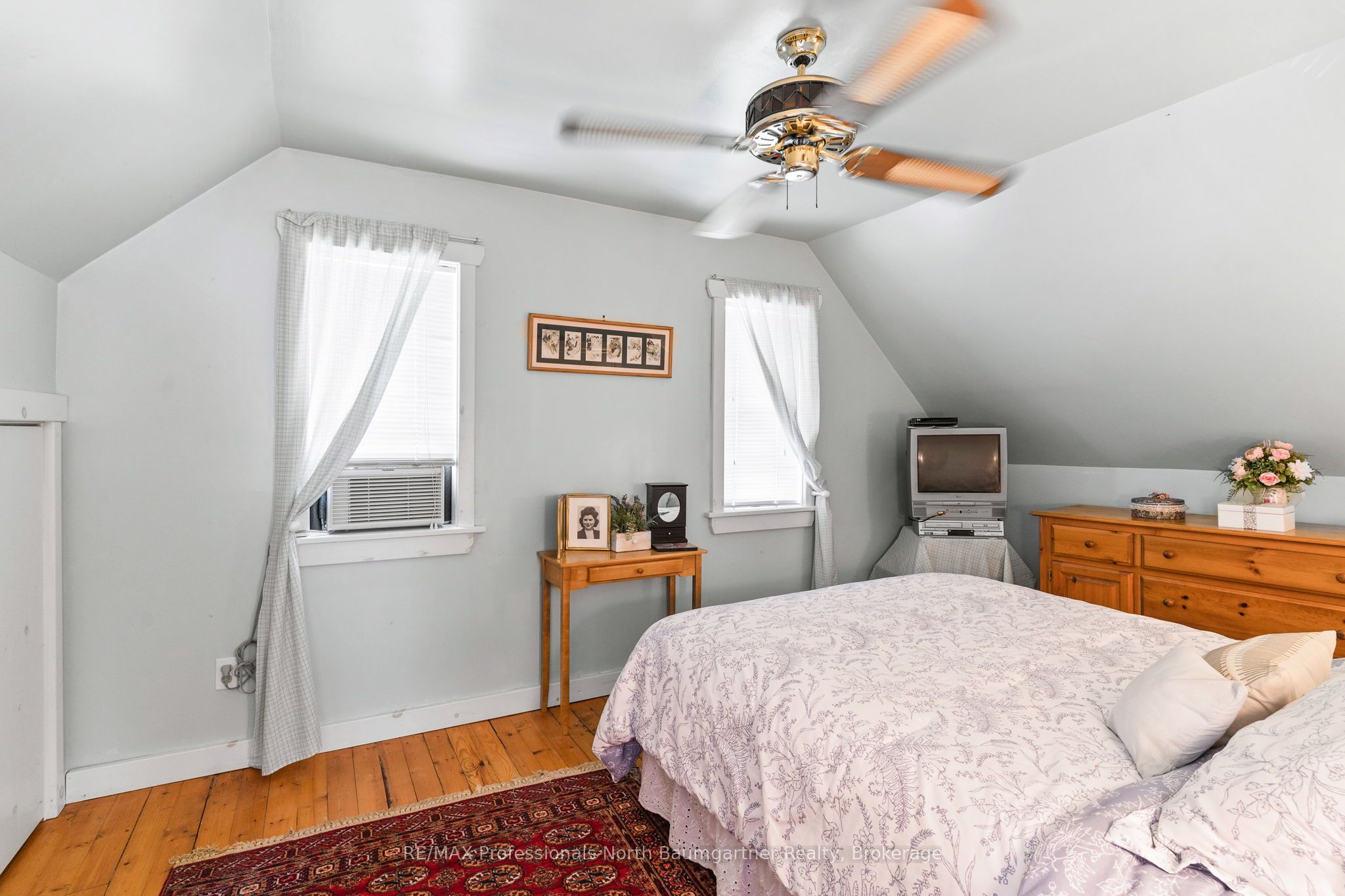 4745 Gelert Road Property Photo 28