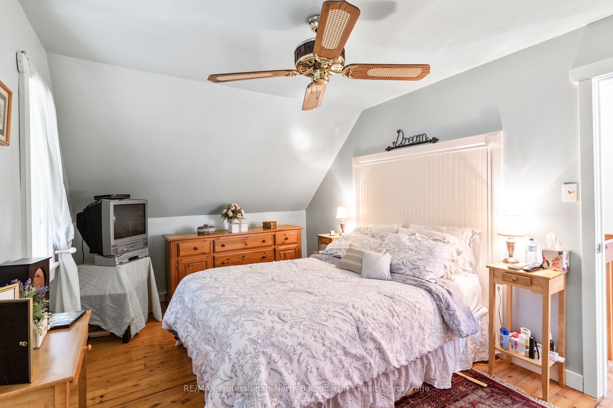 4745 Gelert Road Property Photo 29