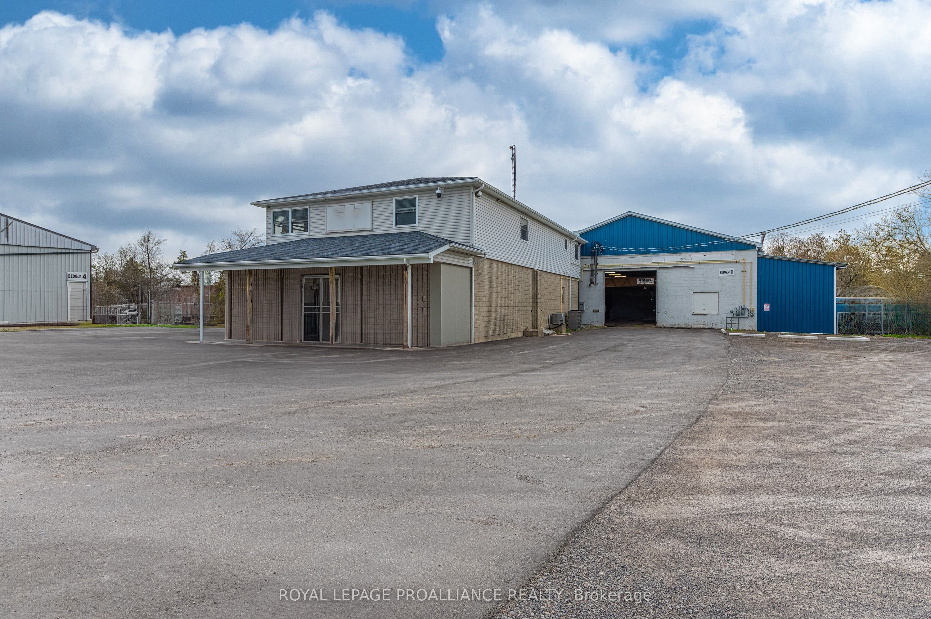 4741 County Rd 45 Road 1r Property Photo 1