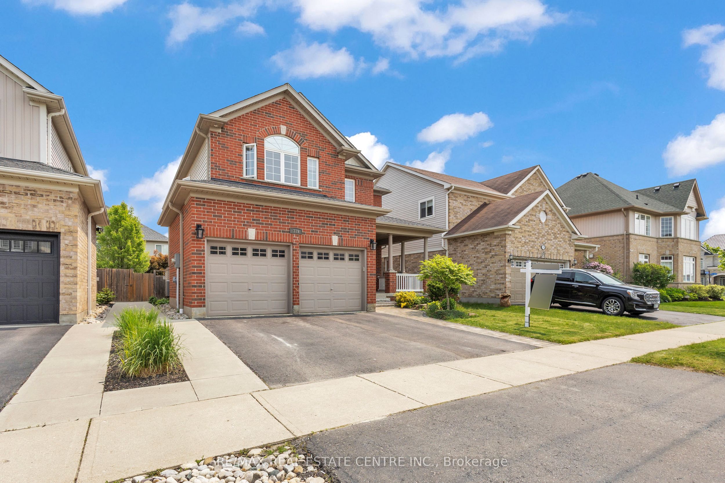 319 Robert Ferrie Dr Property Photo 1