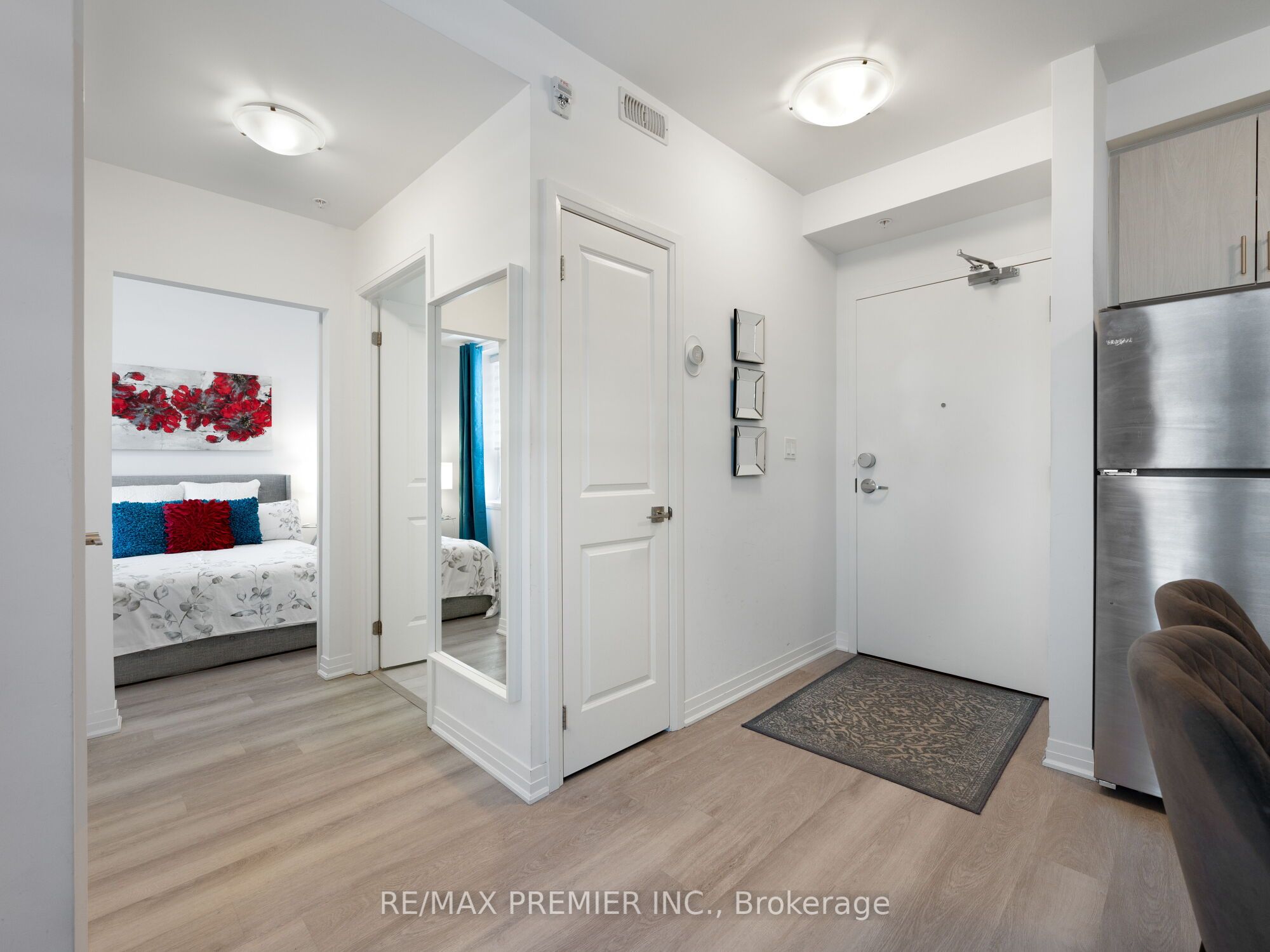 5 Hamilton Street N 205 Property Photo 5