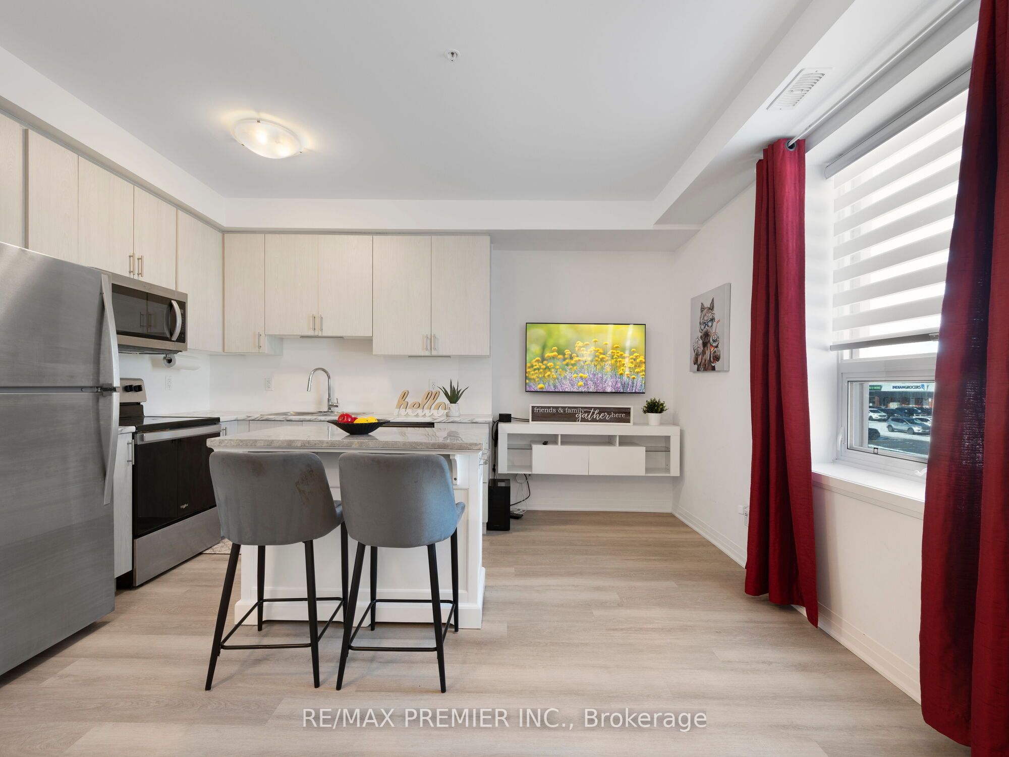 5 Hamilton Street N 205 Property Photo 6