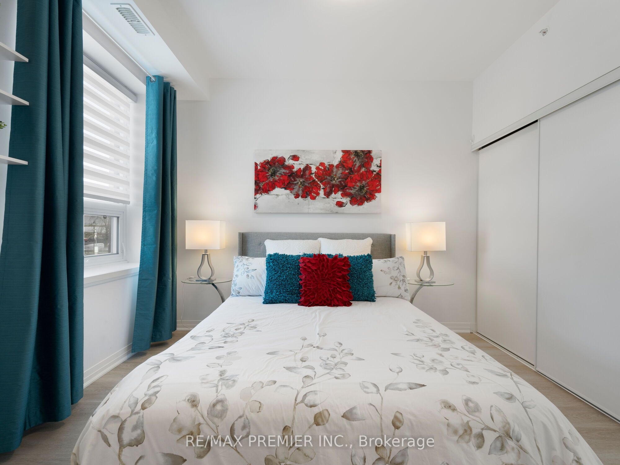 5 Hamilton Street N 205 Property Photo 12