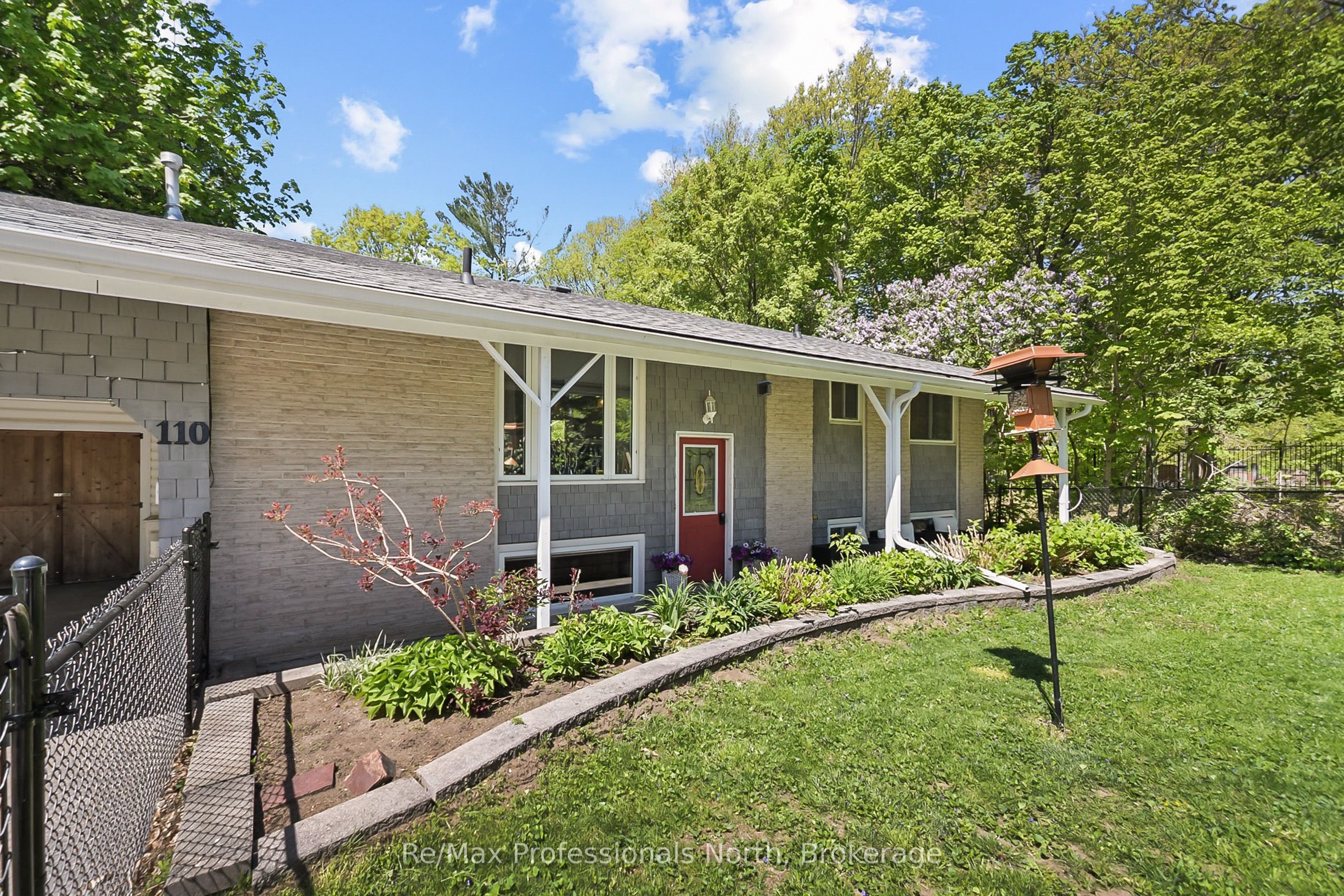 110 FRASER Street Property Photo 1