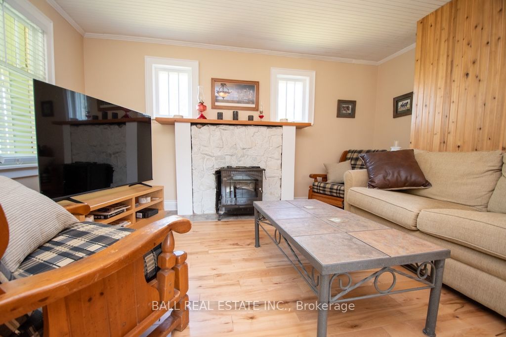 36 Park Street E Property Photo 30