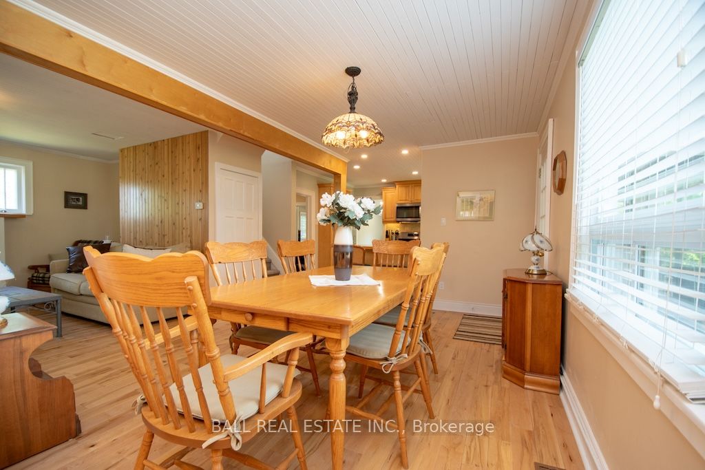 36 Park Street E Property Photo 34