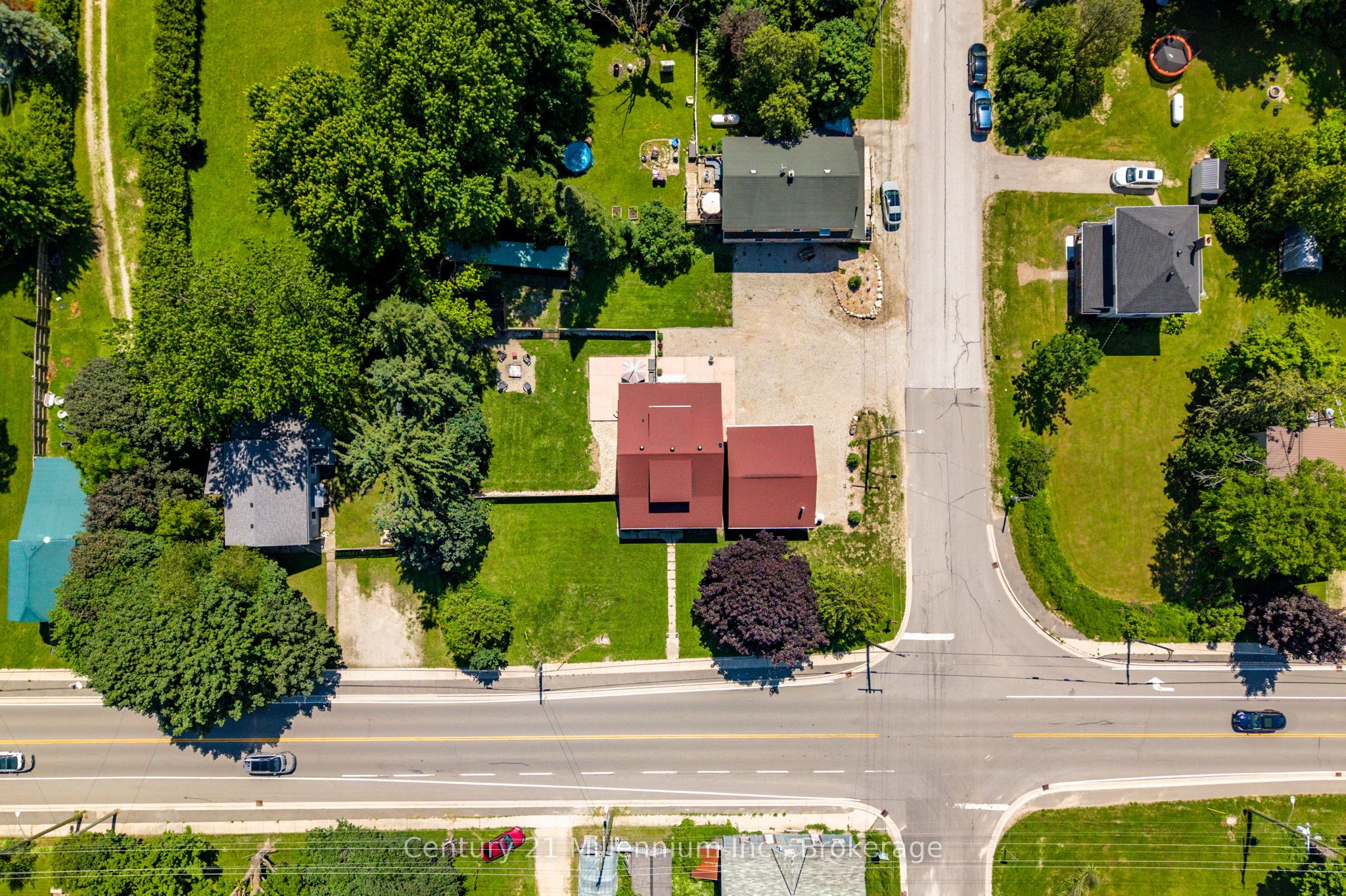 776856 10 Highway Property Photo 8