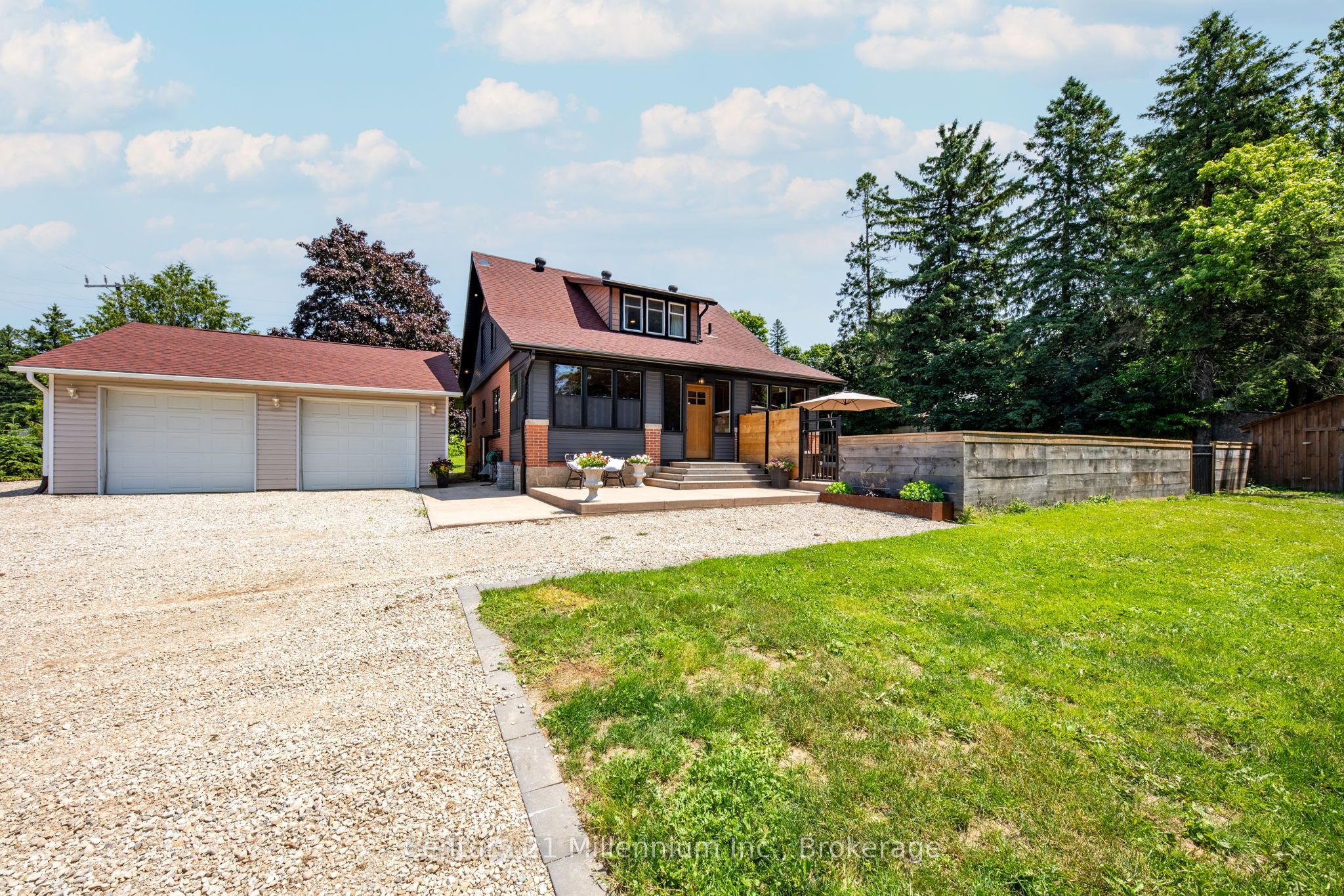 776856 10 Highway Property Photo 9