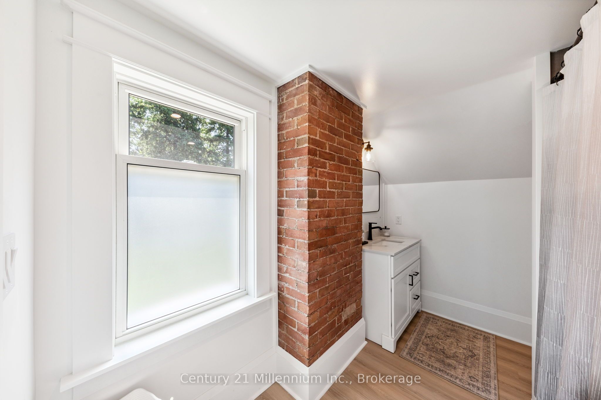 776856 10 Highway Property Photo 38