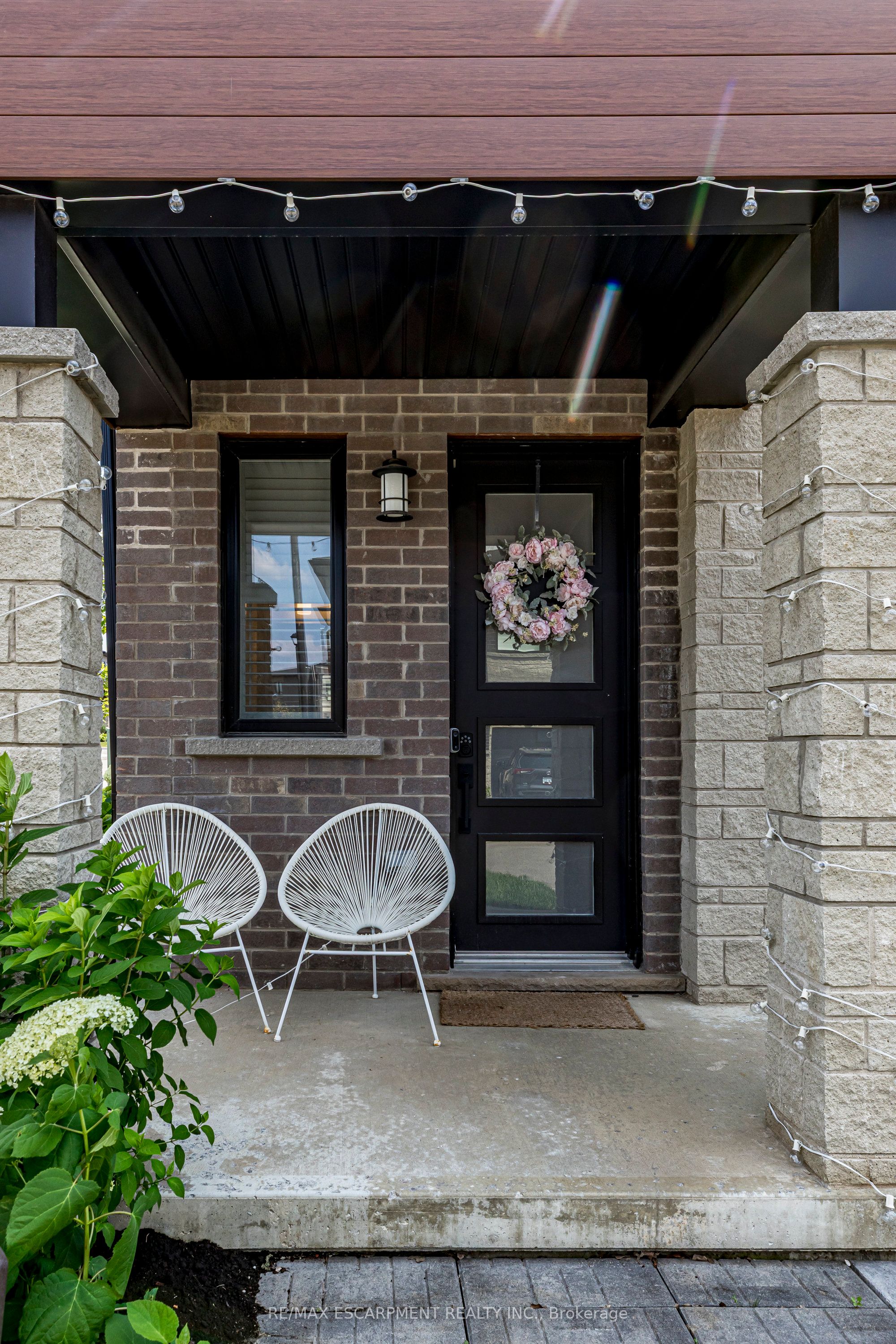 31 Southam Lane Property Photo 4