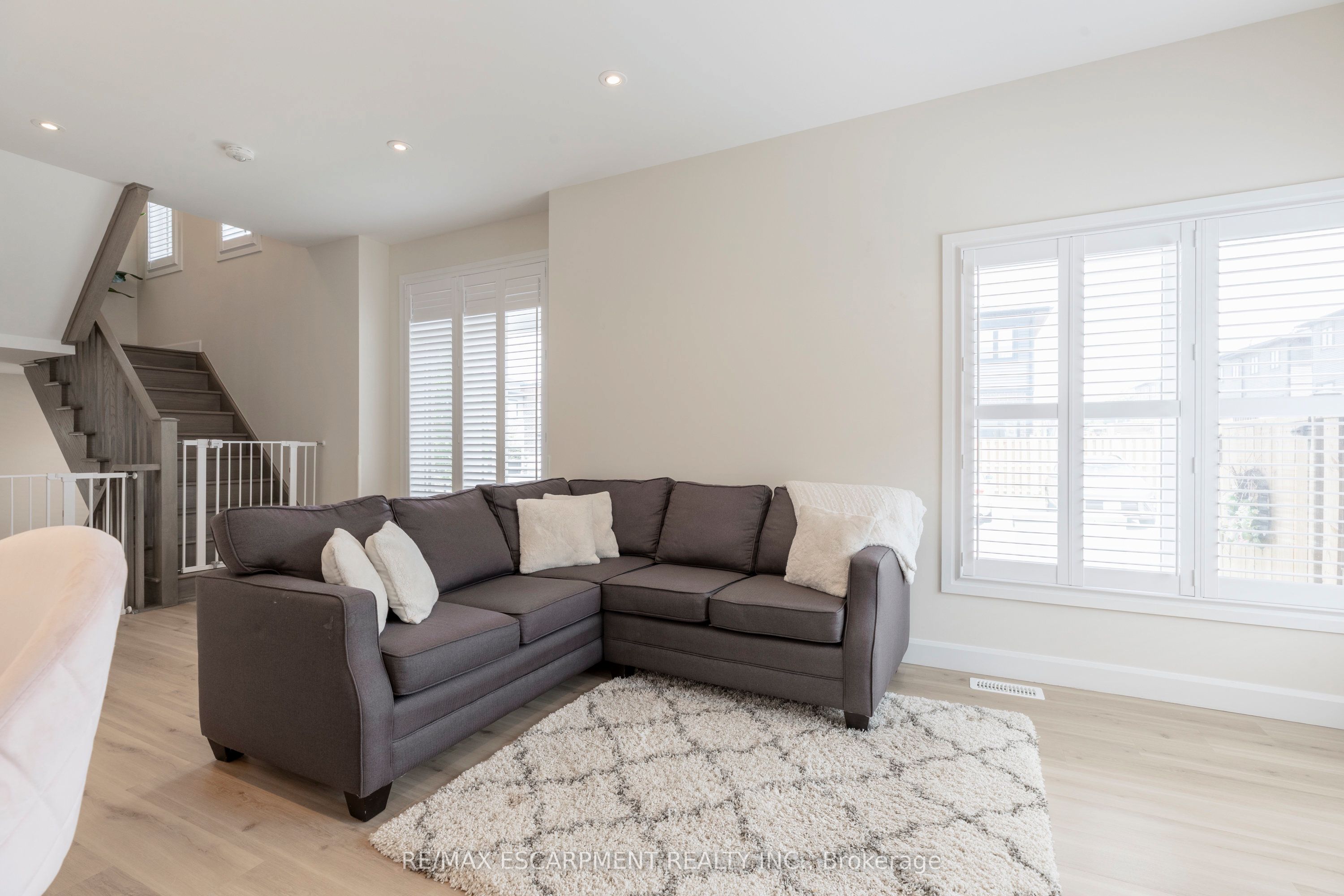 31 Southam Lane Property Photo 9