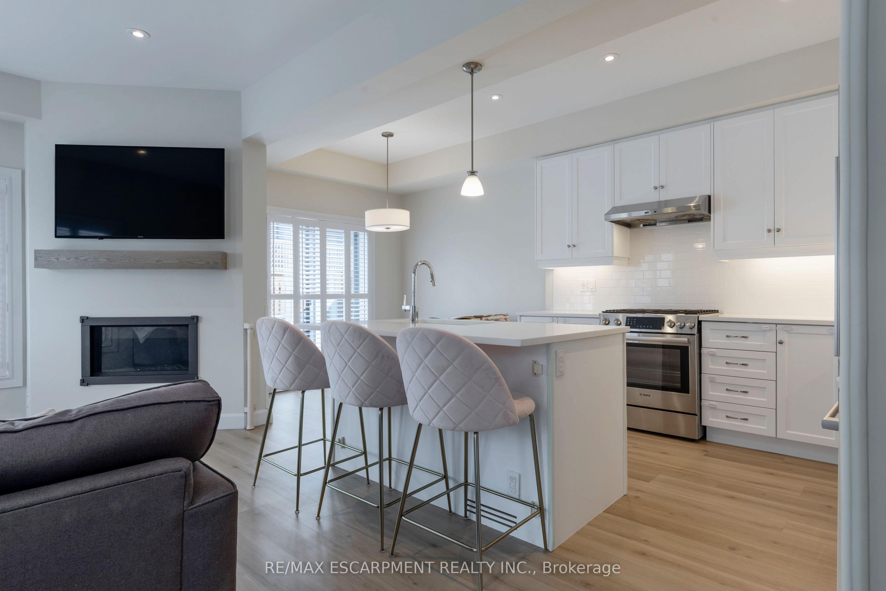 31 Southam Lane Property Photo 11