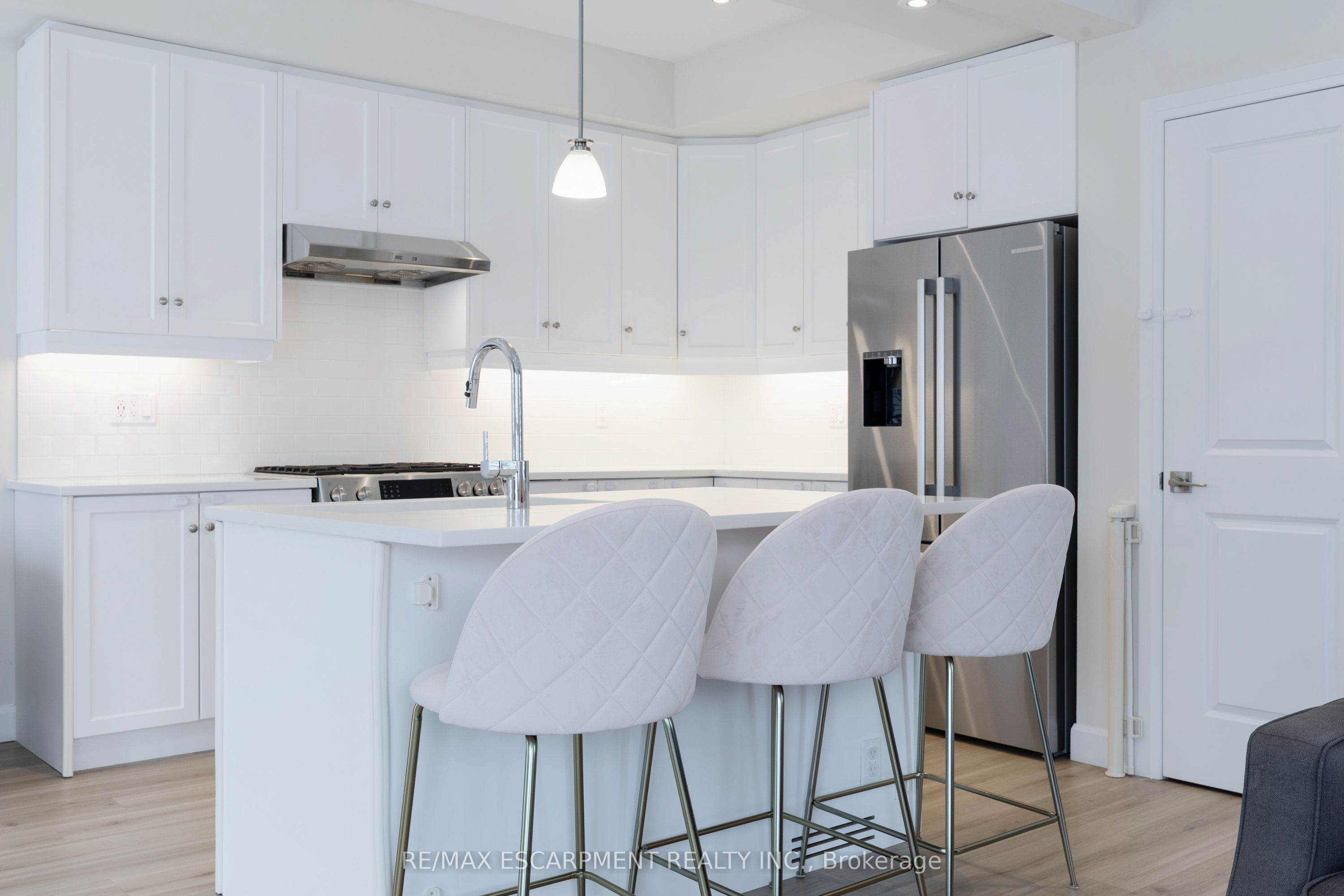 31 Southam Lane Property Photo 12