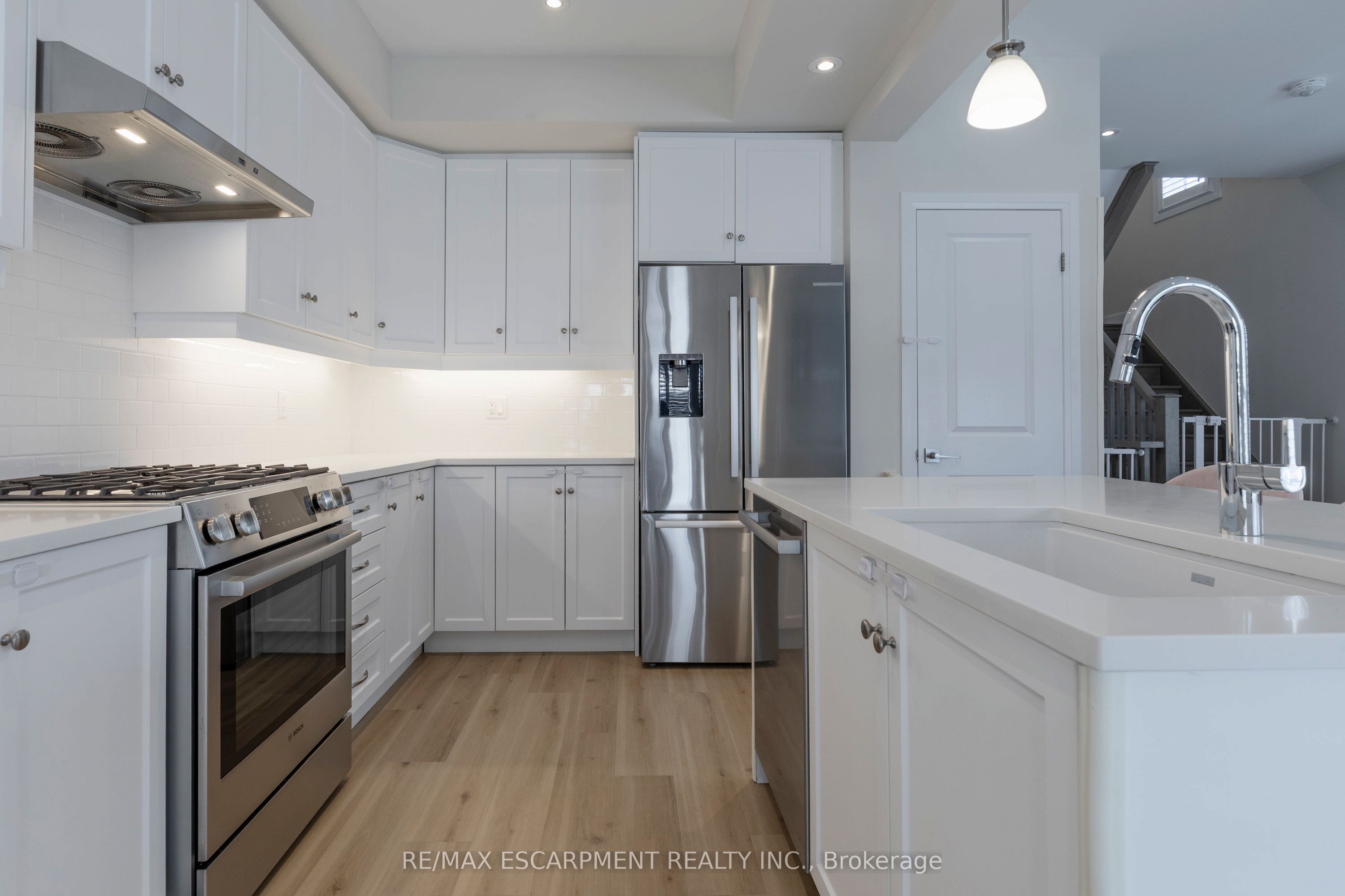 31 Southam Lane Property Photo 14