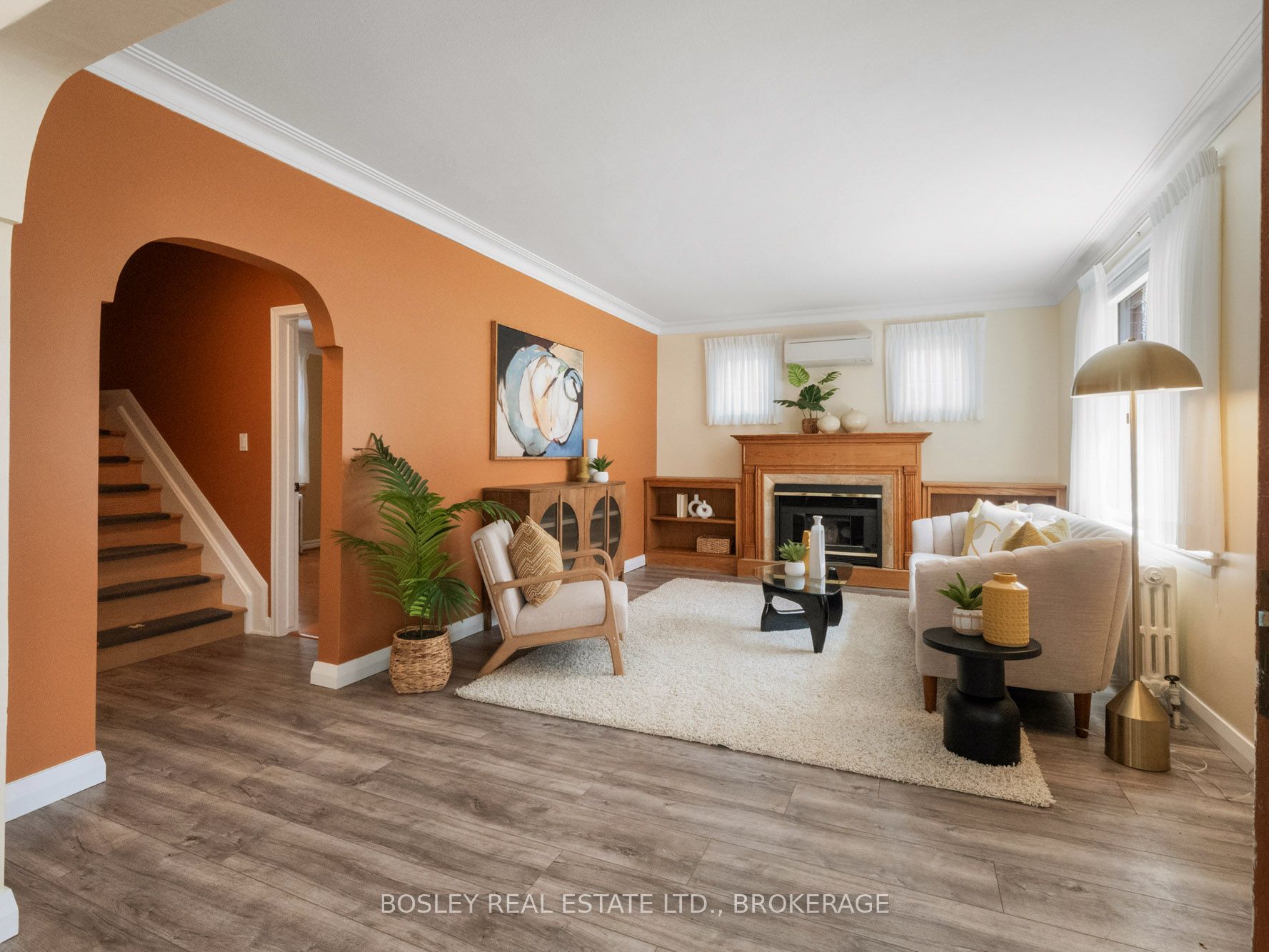 257 Lakeshore Road Property Photo 6