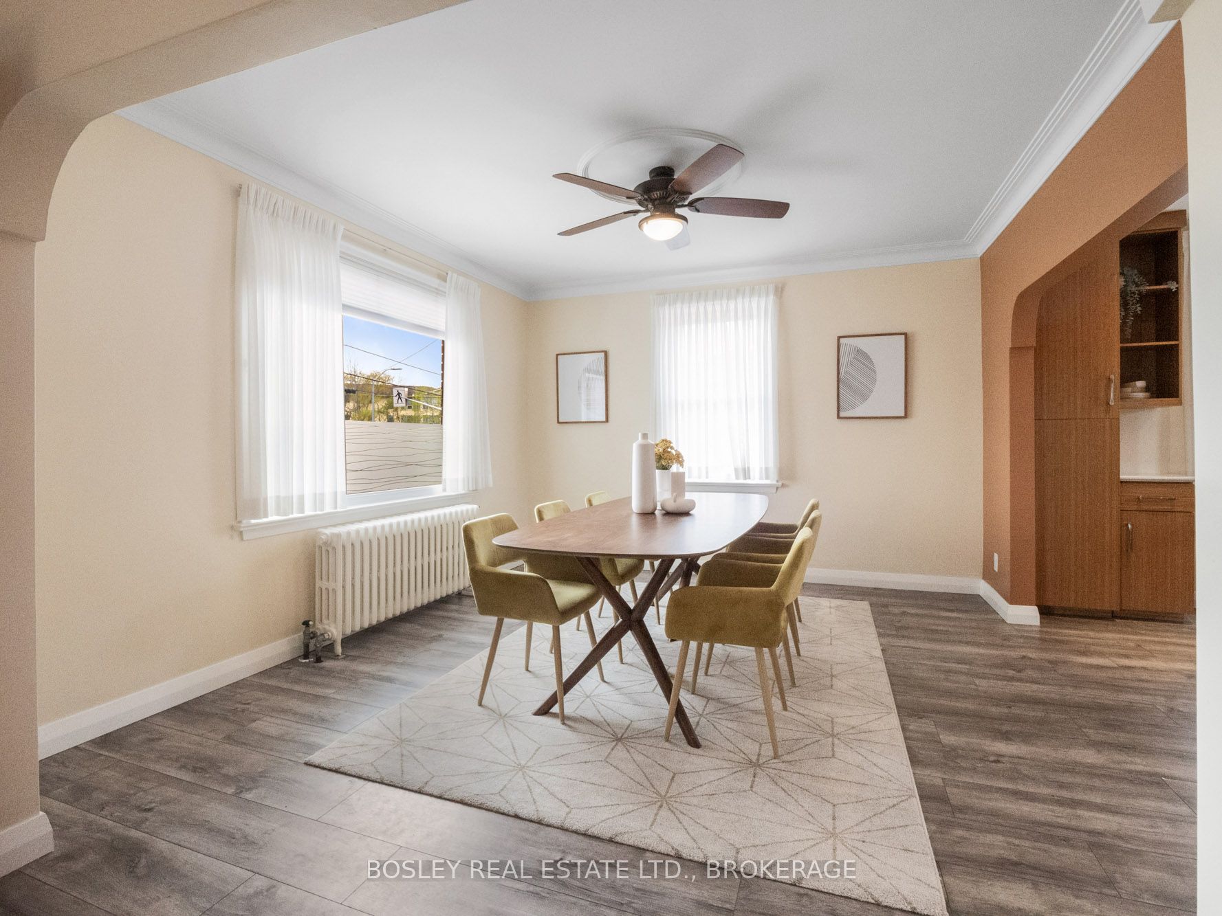 257 Lakeshore Road Property Photo 9